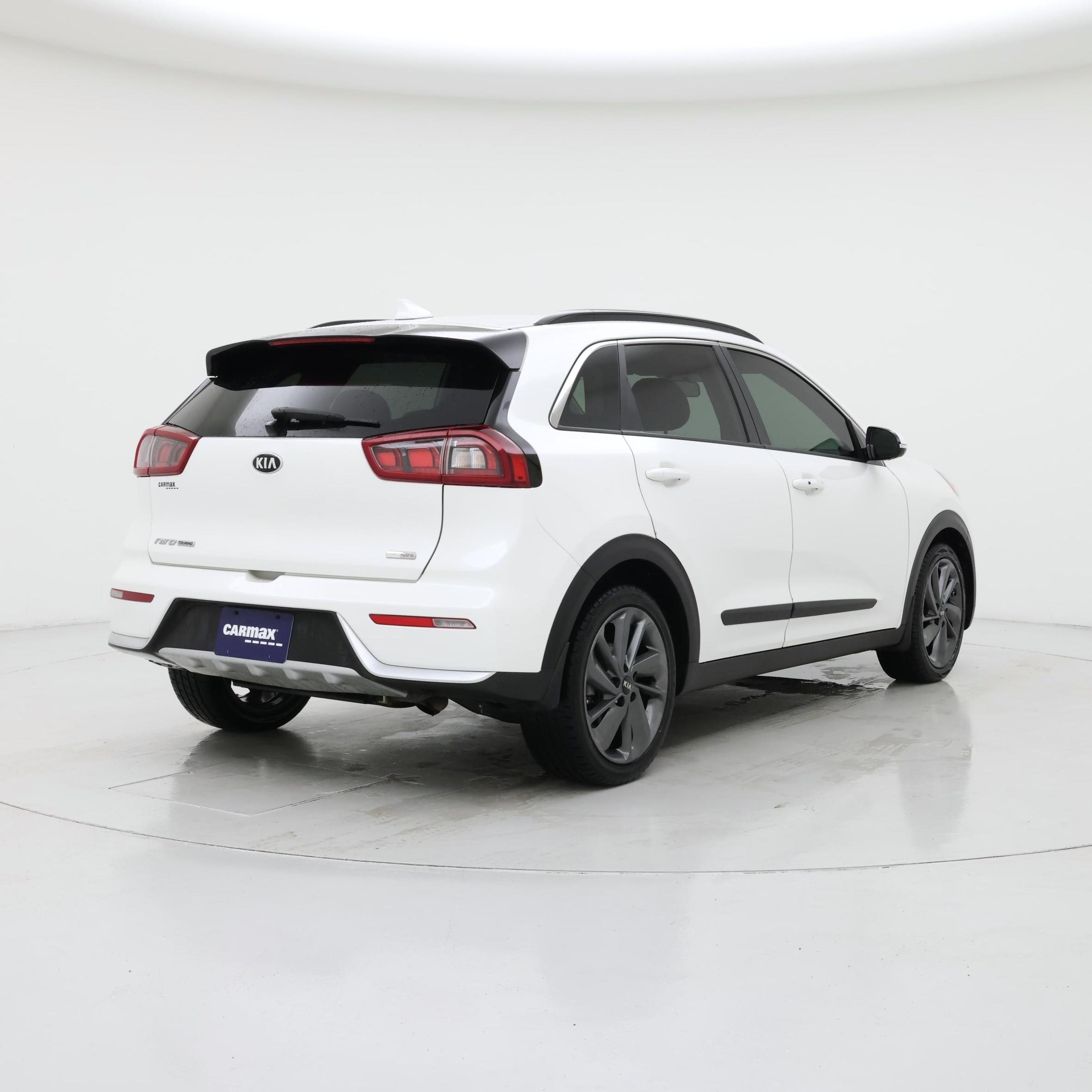 Thumbnail: 2017 Kia Niro - 8