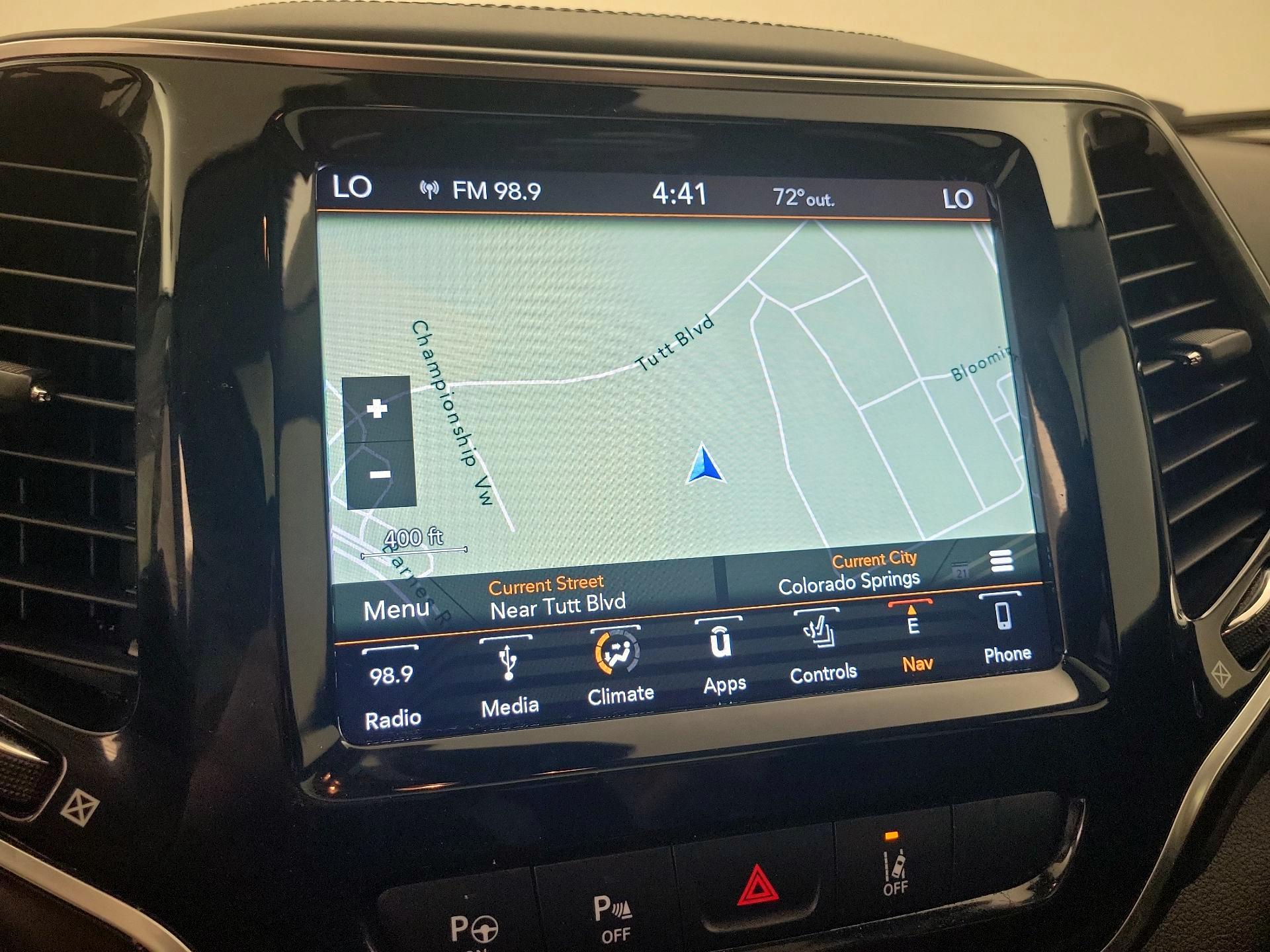 Thumbnail: 2019 Jeep Cherokee - 14