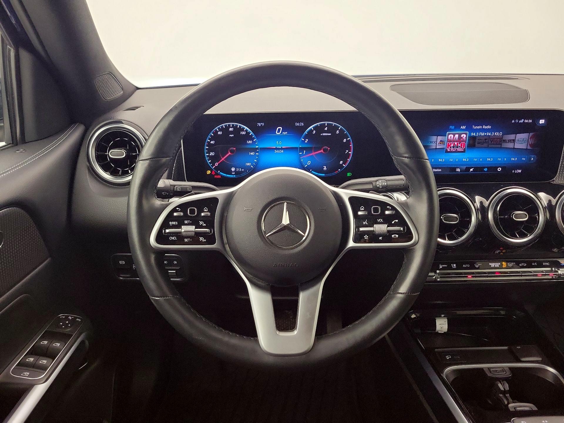 Thumbnail: 2020 Mercedes-Benz GLB - 10