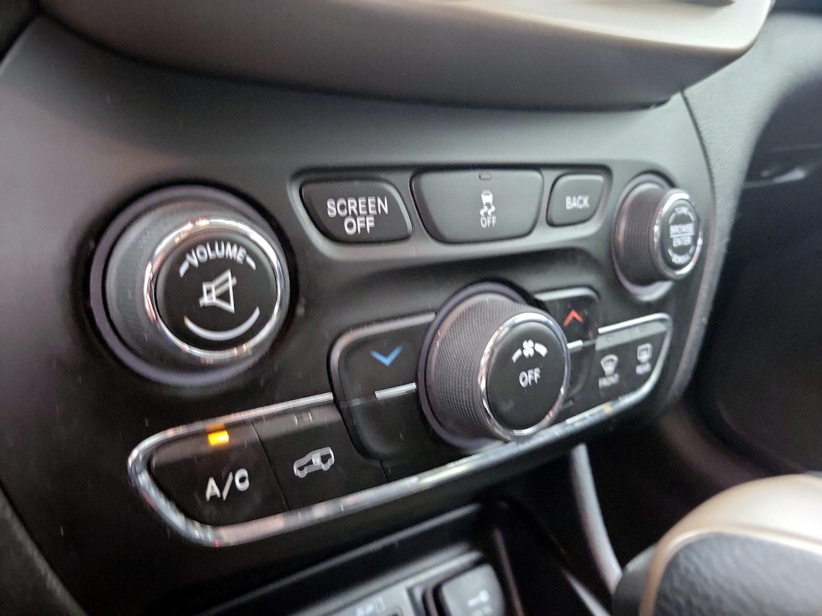 2017 Jeep Cherokee Latitude - Photo 17