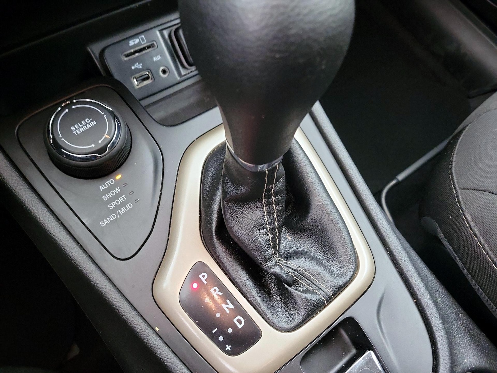 2017 Jeep Cherokee Latitude - Photo 18