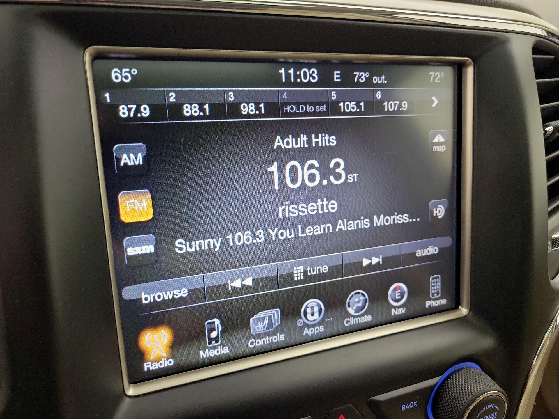 Thumbnail: 2015 Jeep Grand Cherokee - 16