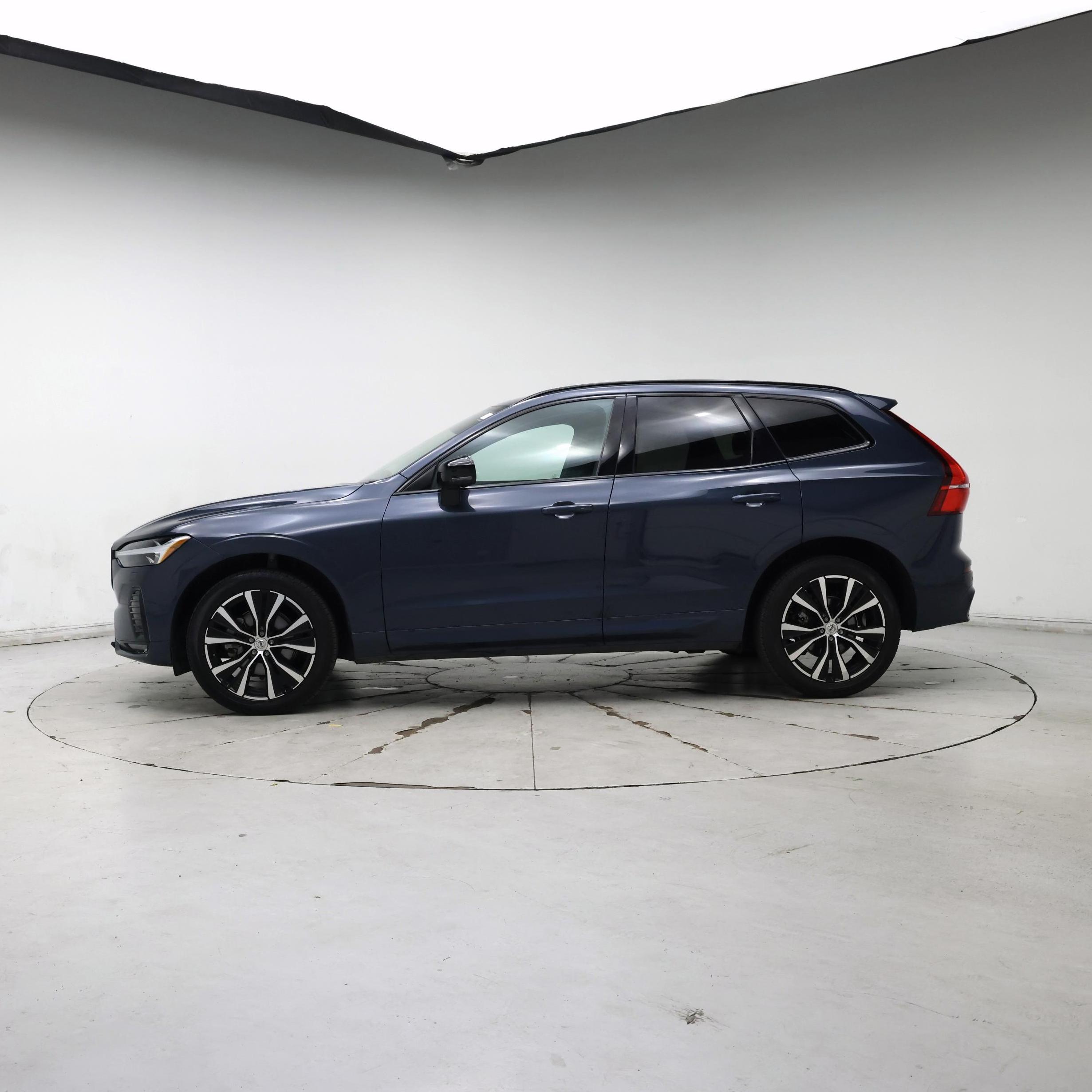 Thumbnail: 2024 Volvo XC60 - 3