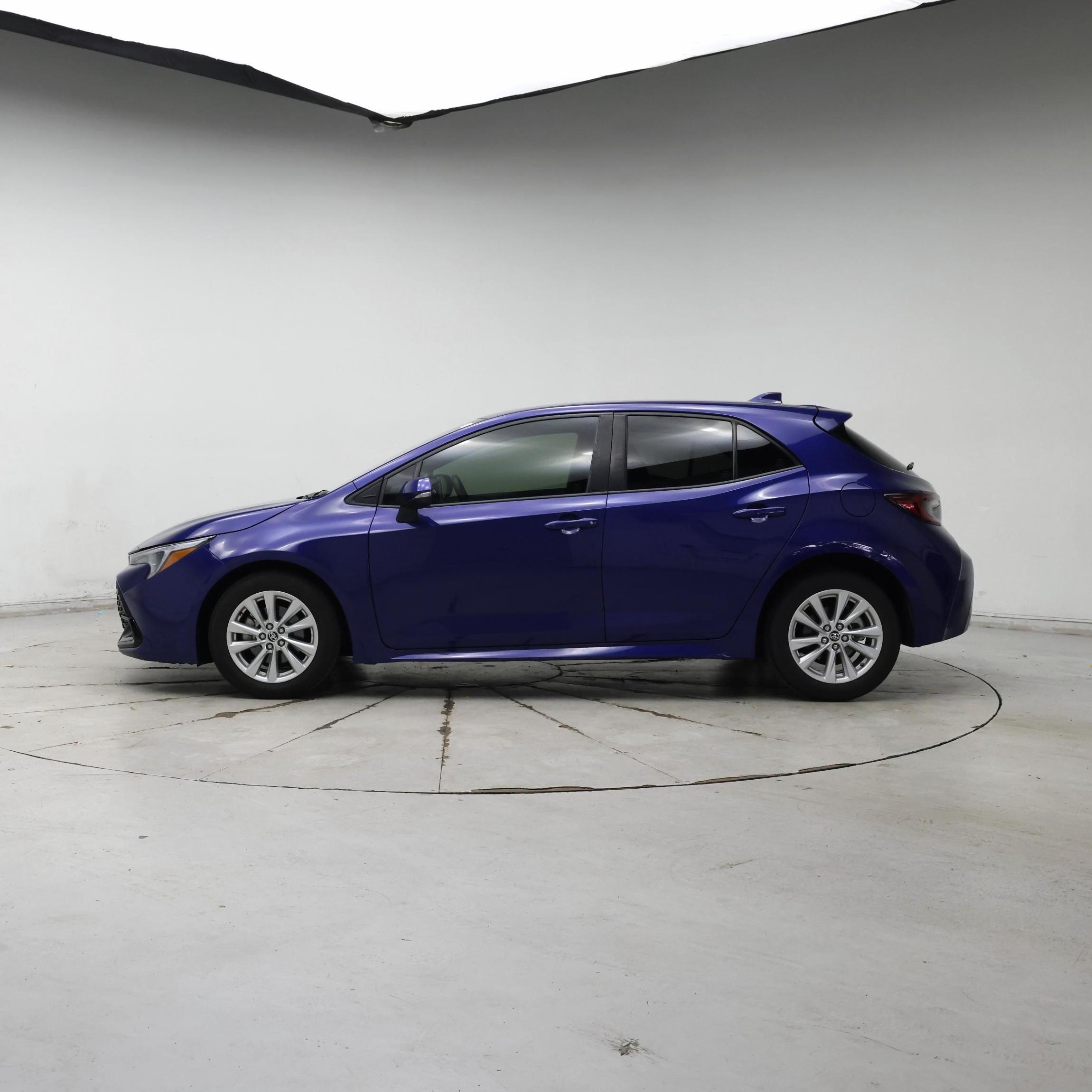 Thumbnail: 2023 Toyota Corolla - 3