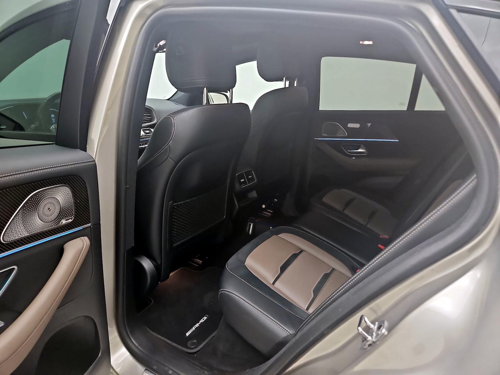 Rear Air Conditioning