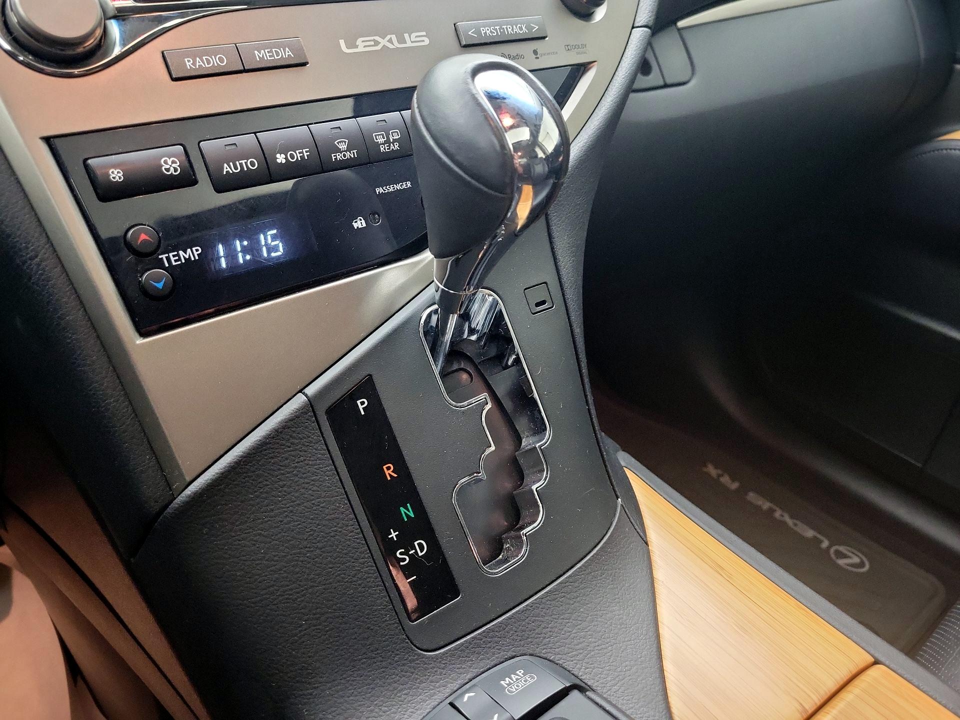 Thumbnail: 2015 Lexus RX - 18