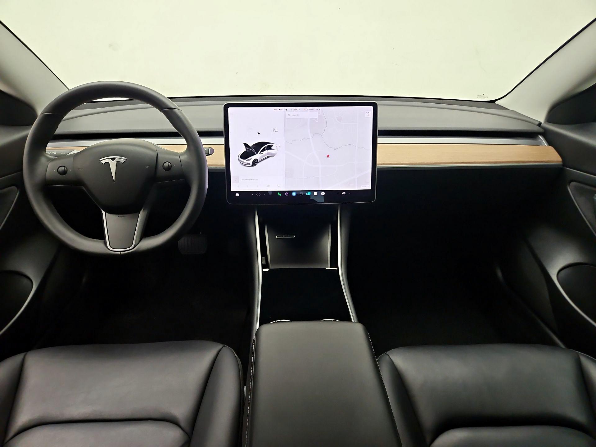 Thumbnail: 2020 Tesla Model 3 - 9