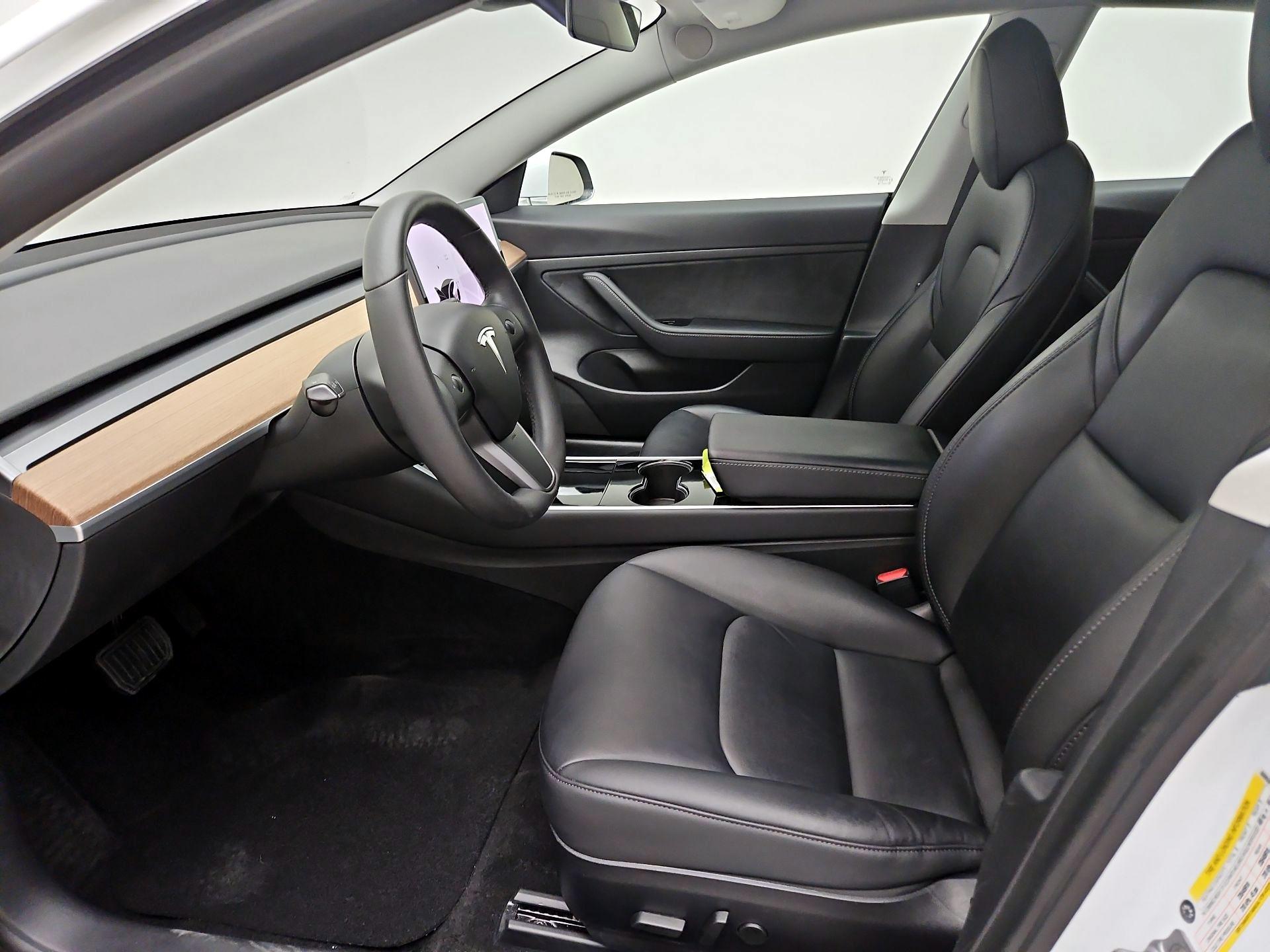 Thumbnail: 2020 Tesla Model 3 - 11