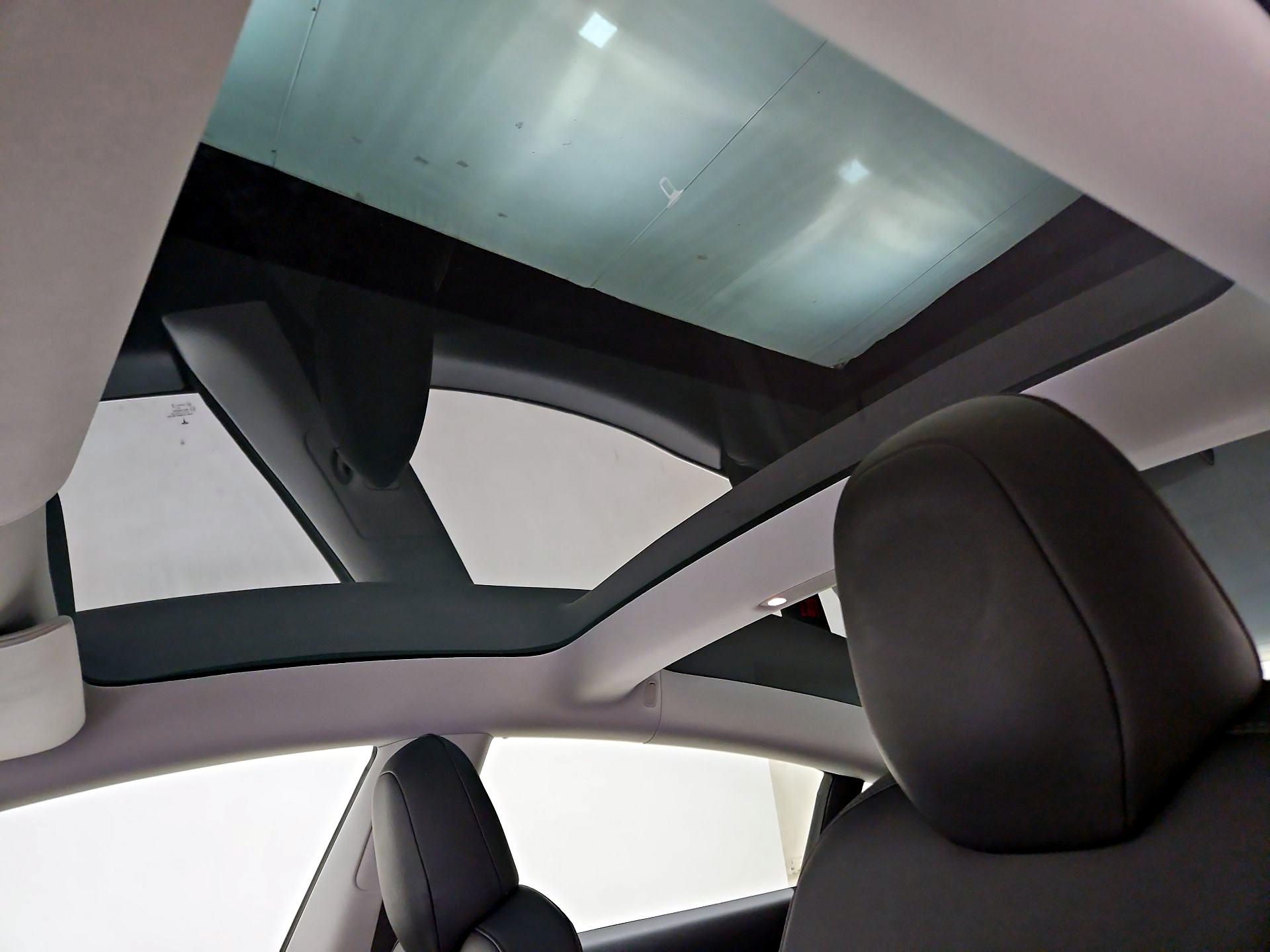 Thumbnail: 2020 Tesla Model 3 - 18