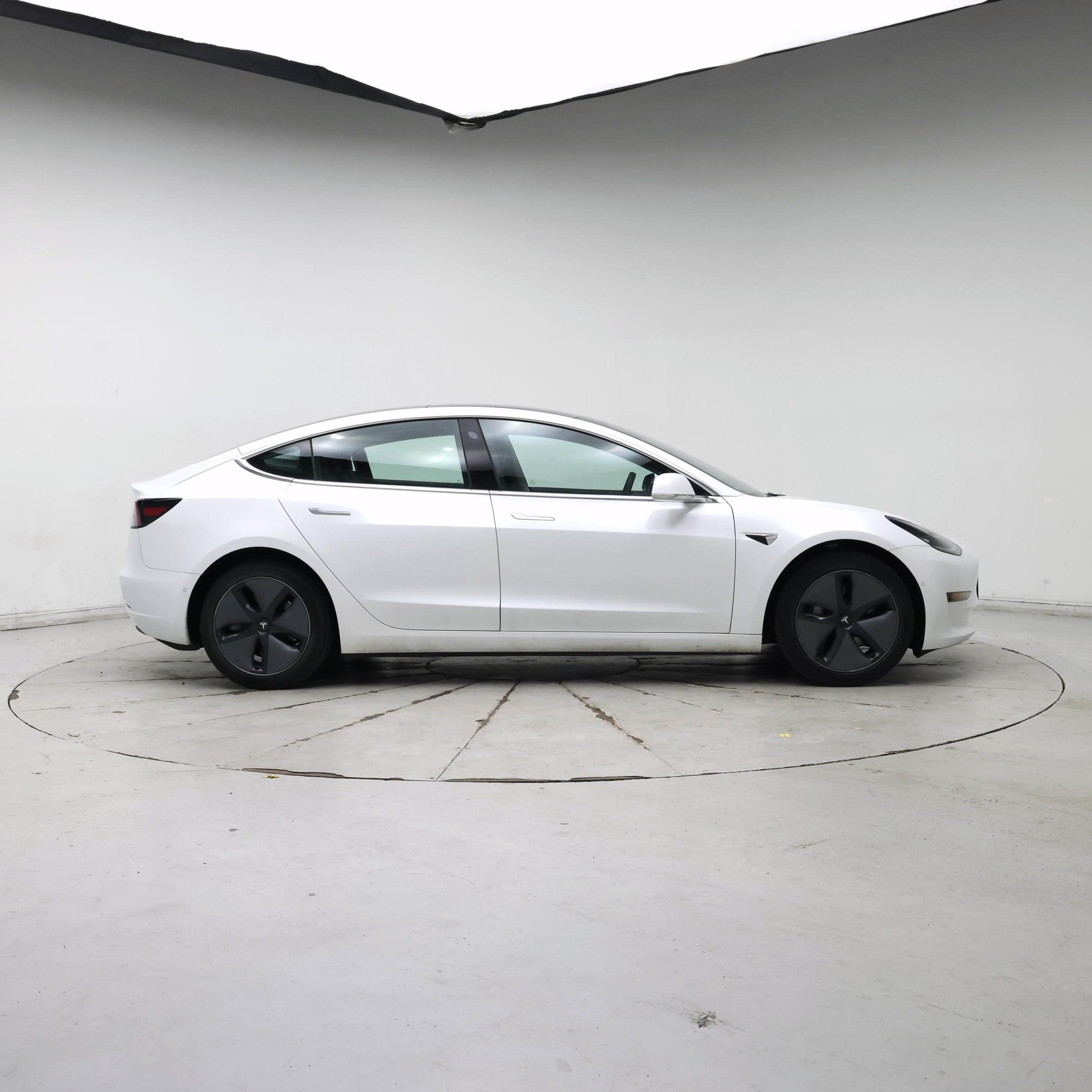 Thumbnail: 2020 Tesla Model 3 - 7