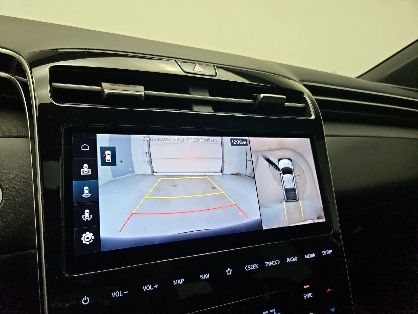 2022 Hyundai Santa Cruz Limited - Photo 16