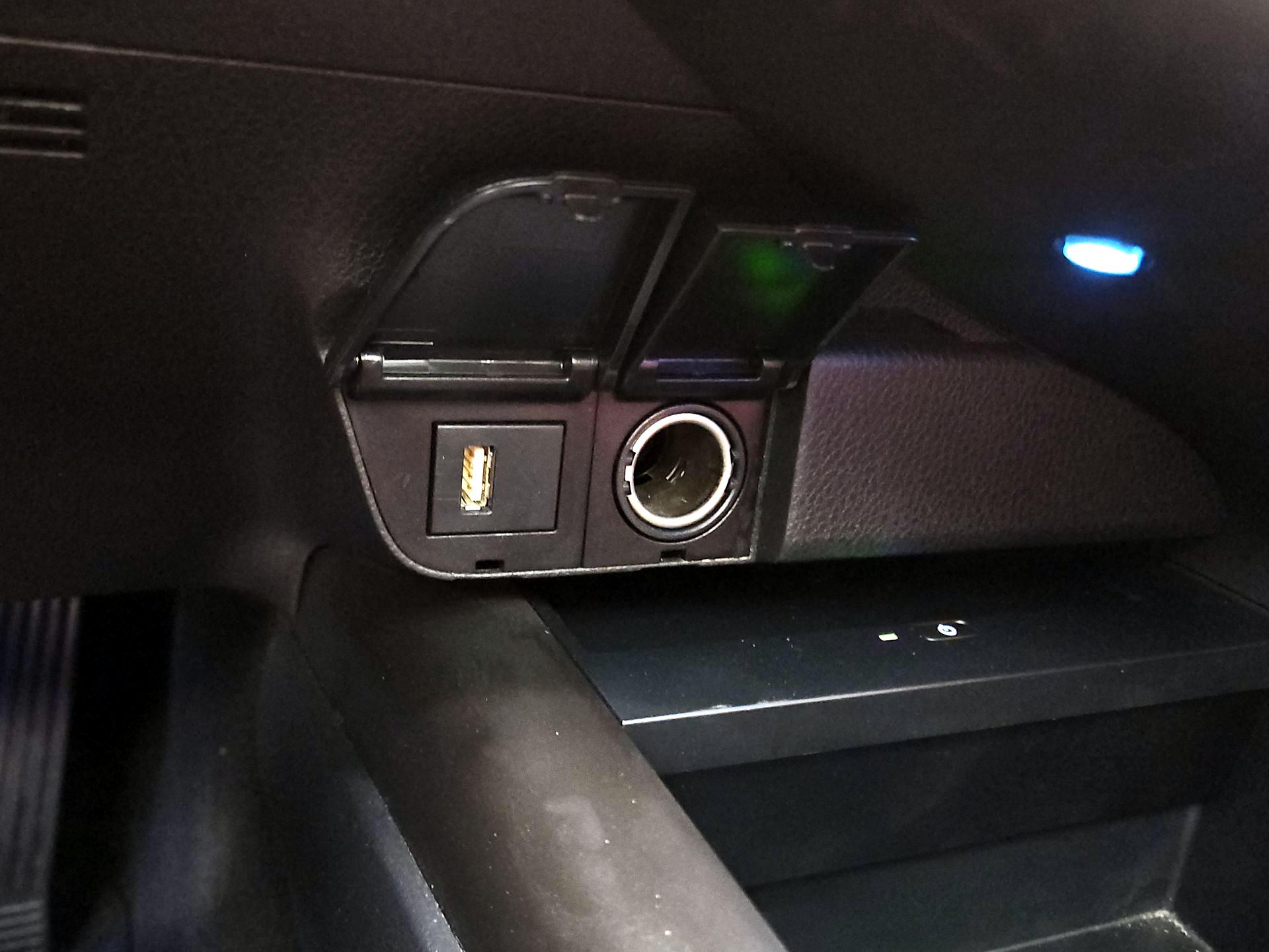 Thumbnail: 2022 Toyota Camry - 19