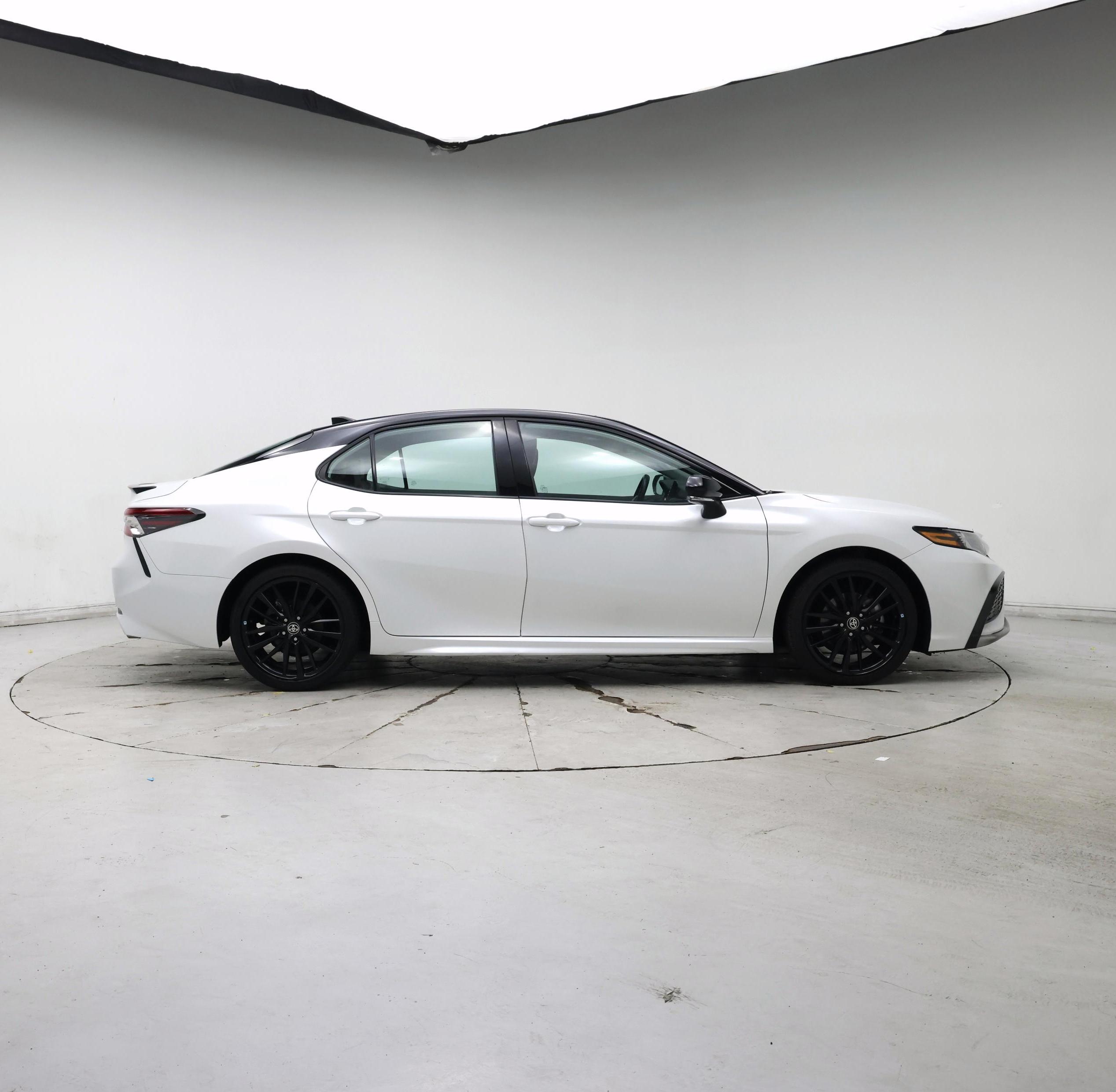 Thumbnail: 2022 Toyota Camry - 7