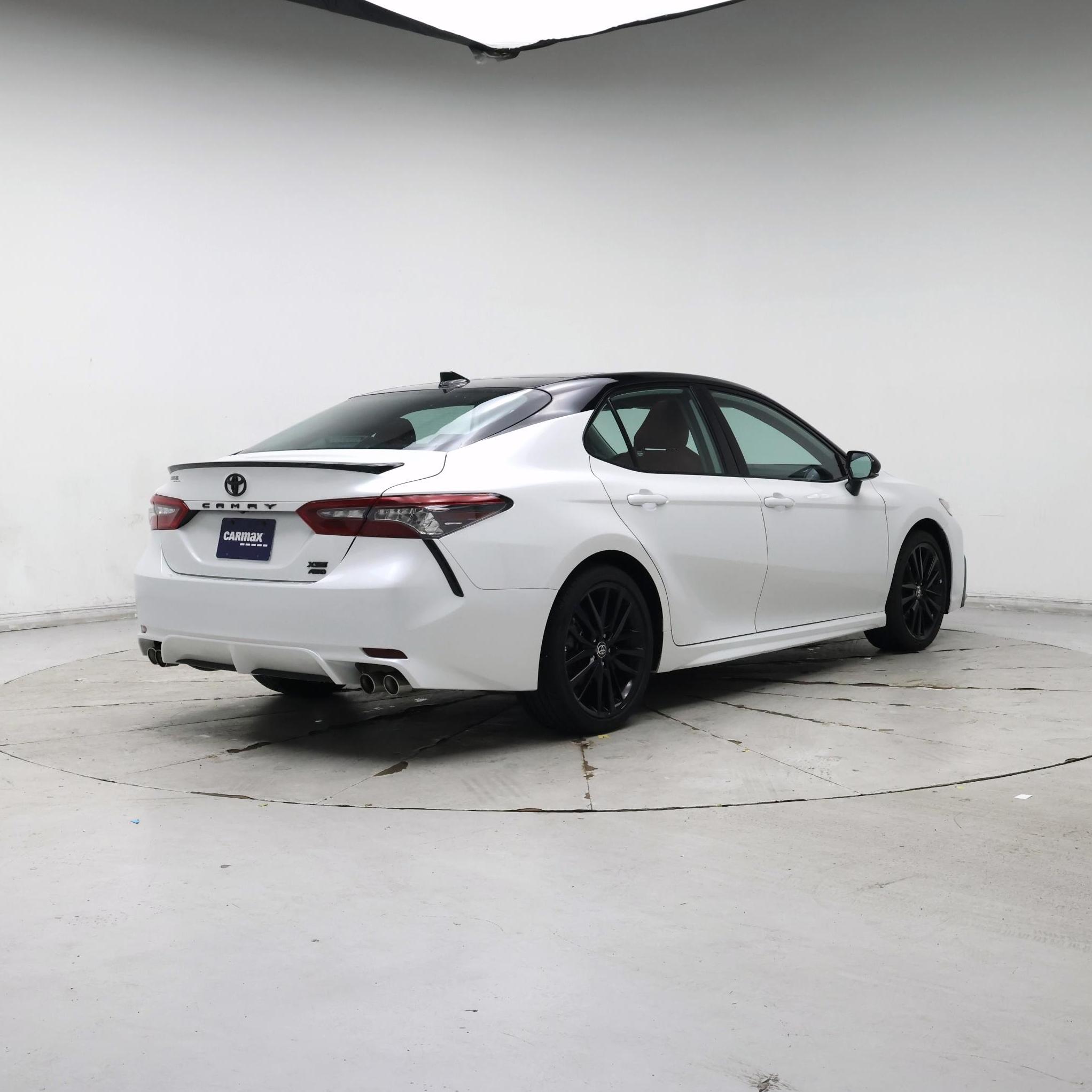 Thumbnail: 2022 Toyota Camry - 8
