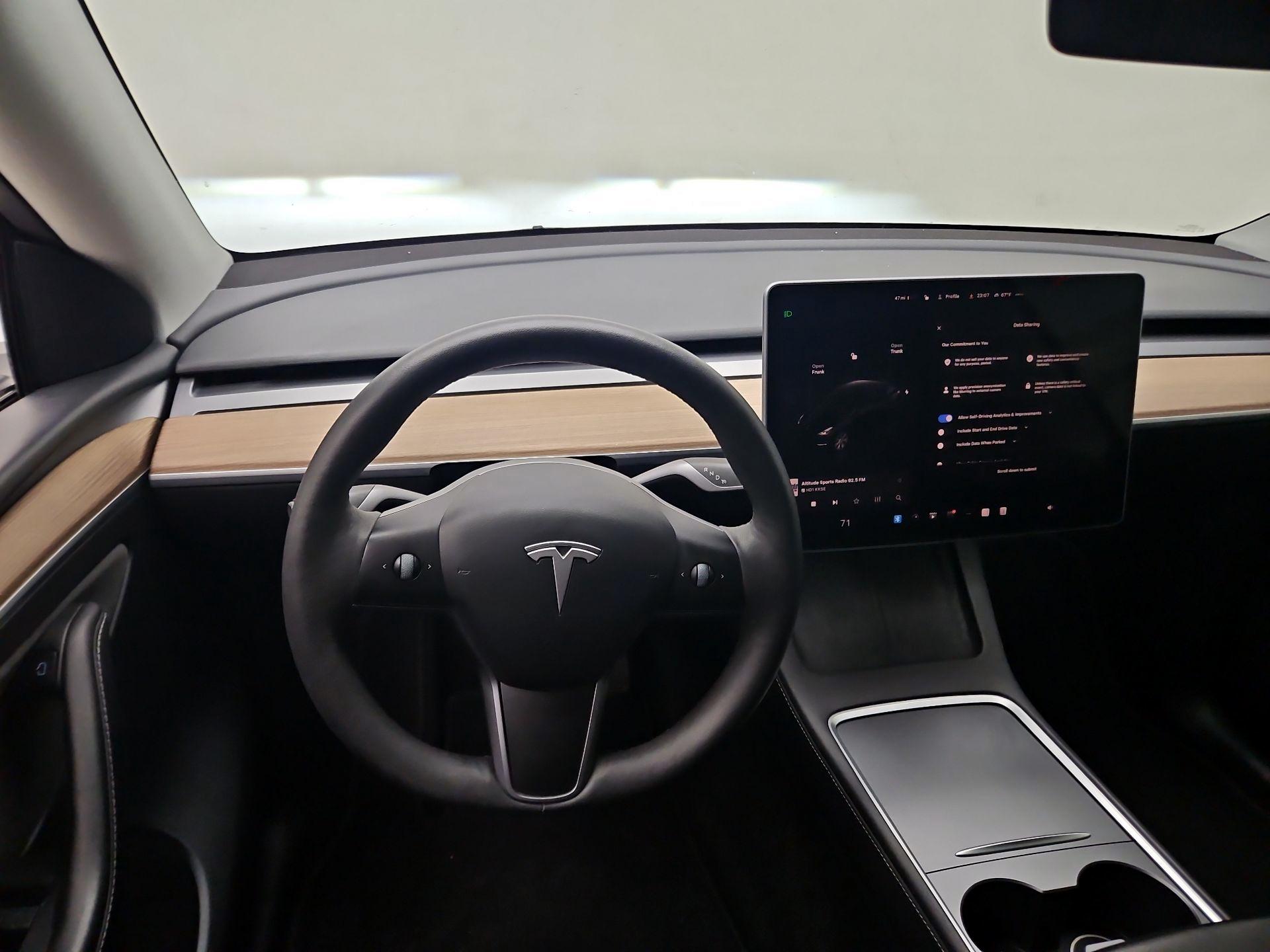 Thumbnail: 2024 Tesla Model Y - 10
