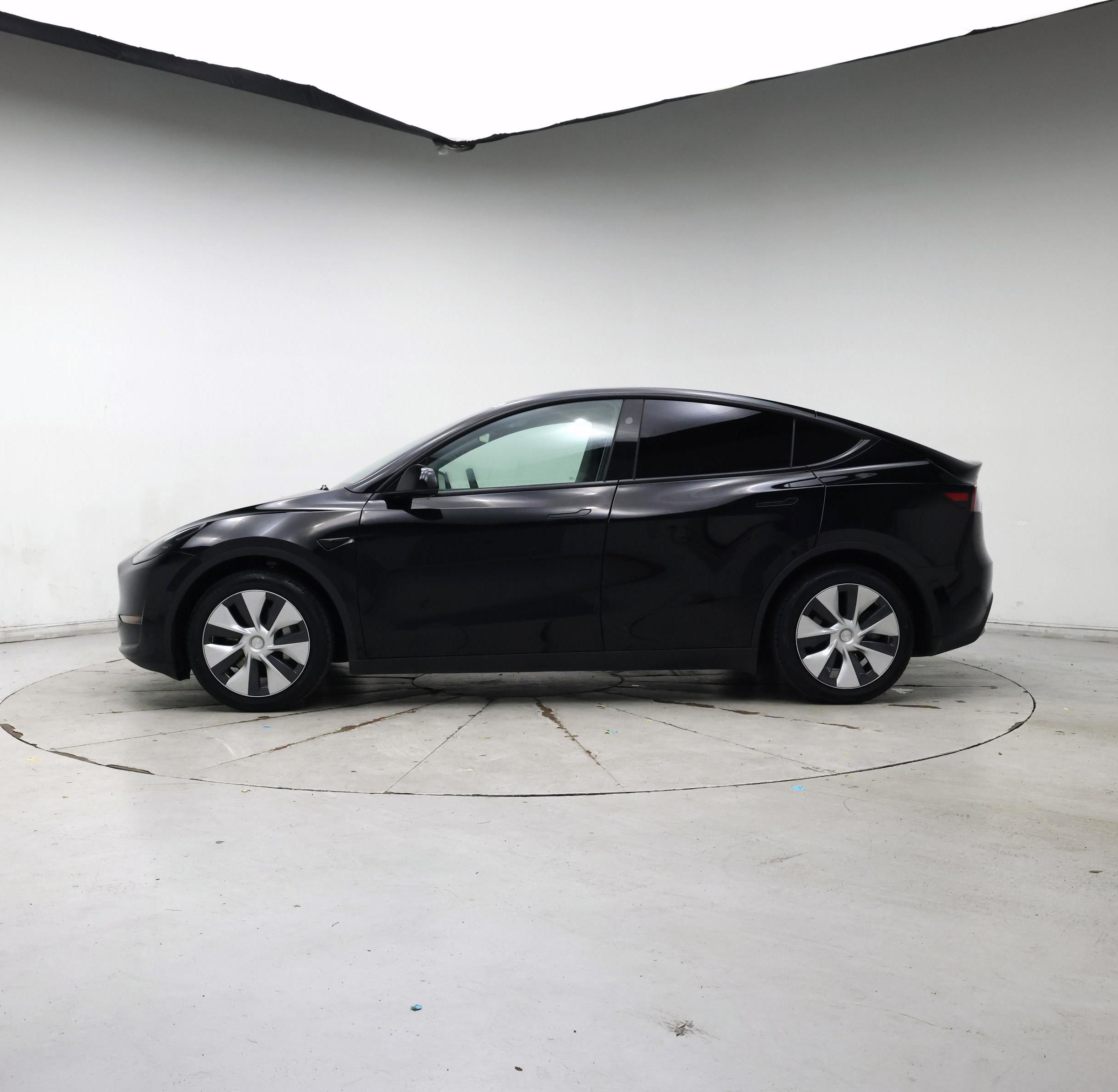 Thumbnail: 2024 Tesla Model Y - 3