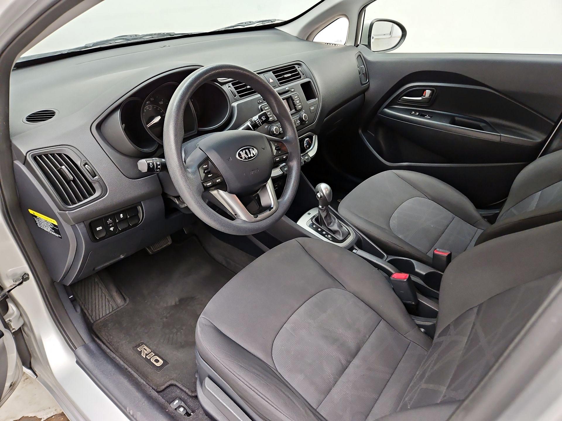 Thumbnail: 2015 Kia Rio - 11