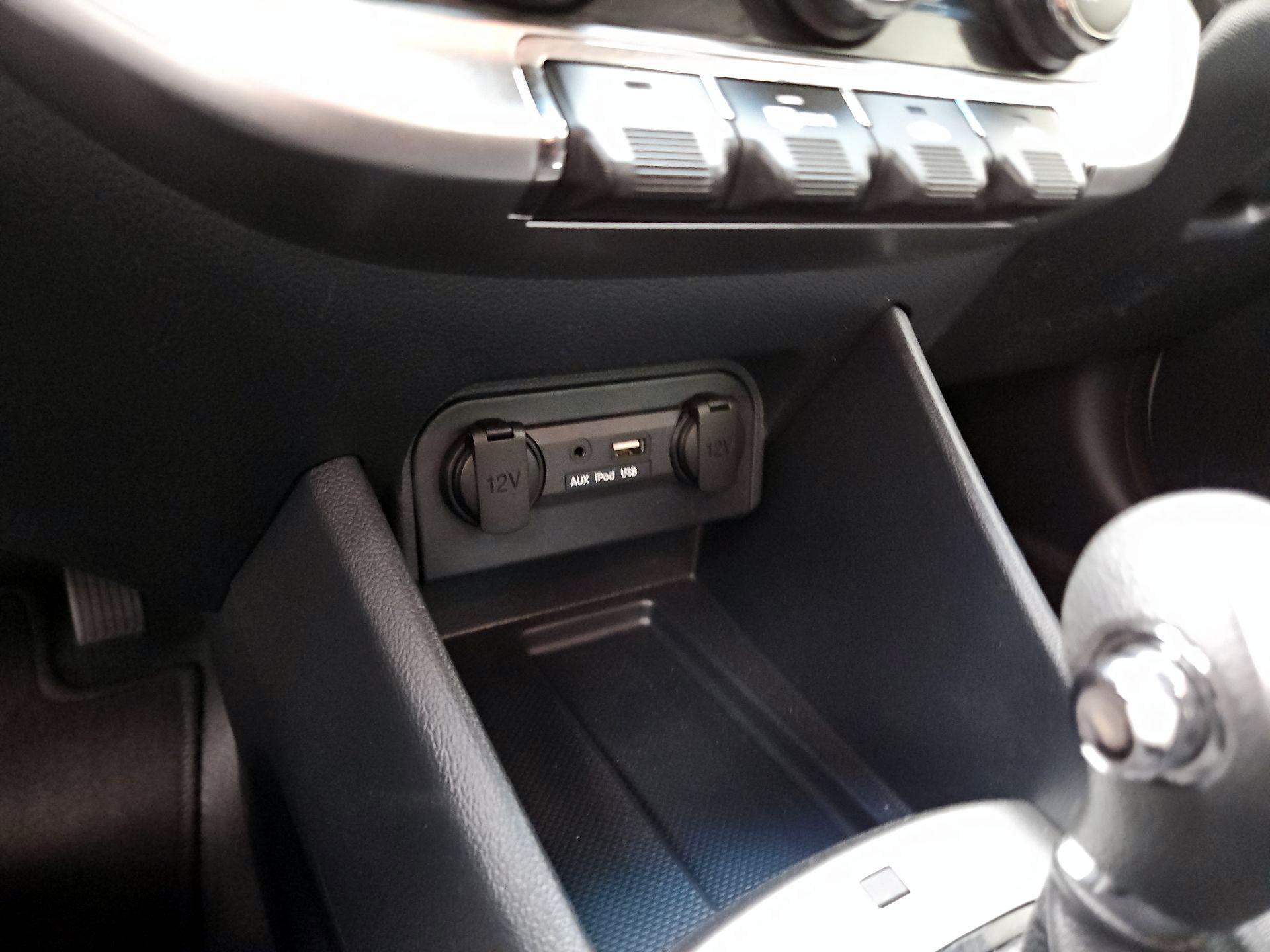 Thumbnail: 2015 Kia Rio - 17