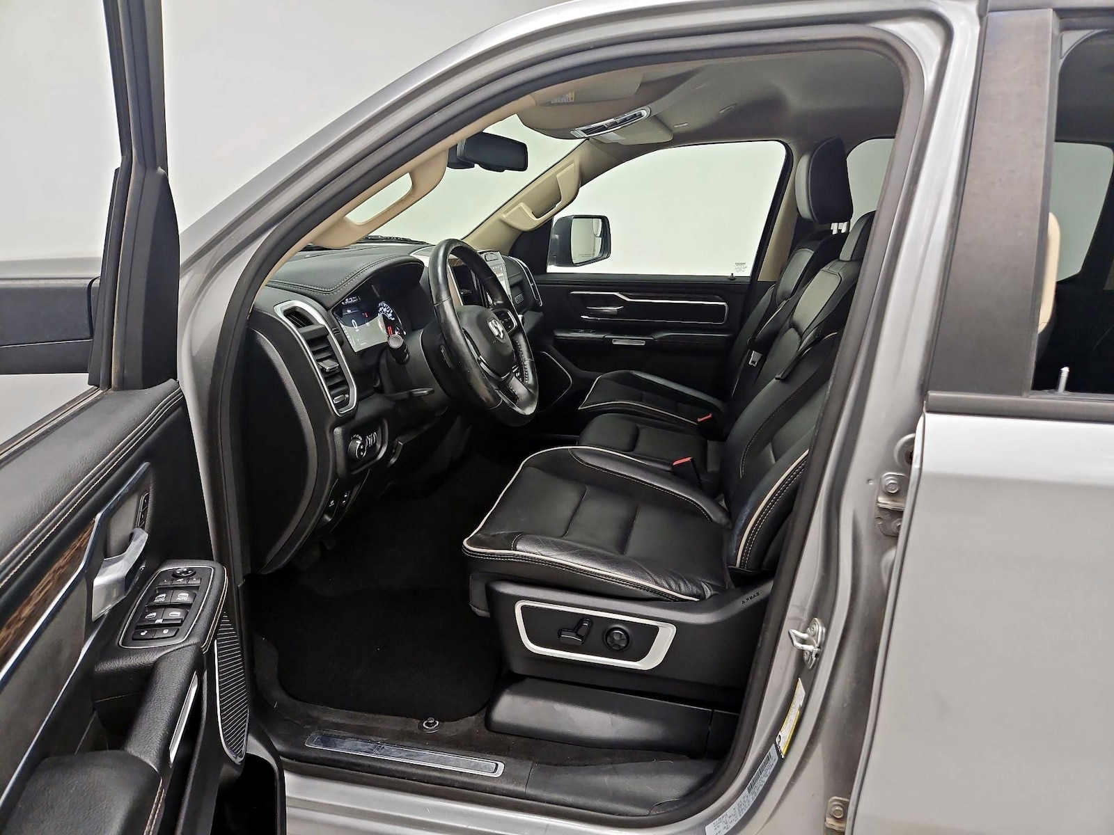 2019 RAM Ram 1500 Pickup Laramie - Photo 12