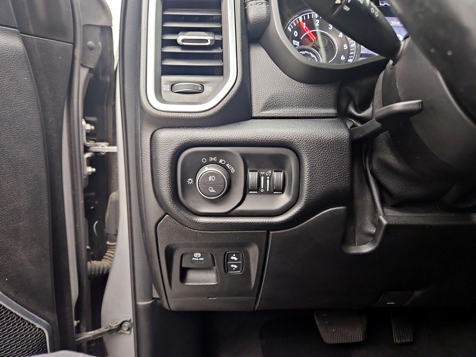 Thumbnail: 2019 RAM 1500 - 13