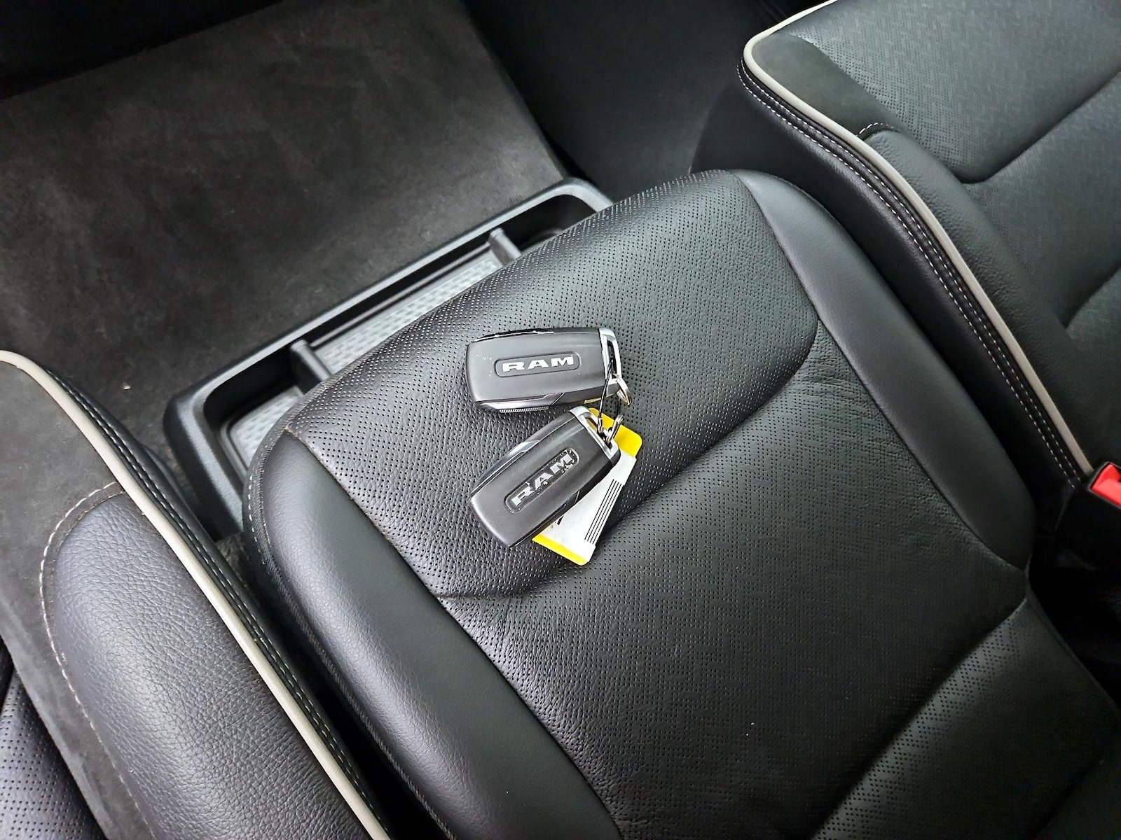 2019 RAM Ram 1500 Pickup Laramie - Photo 24