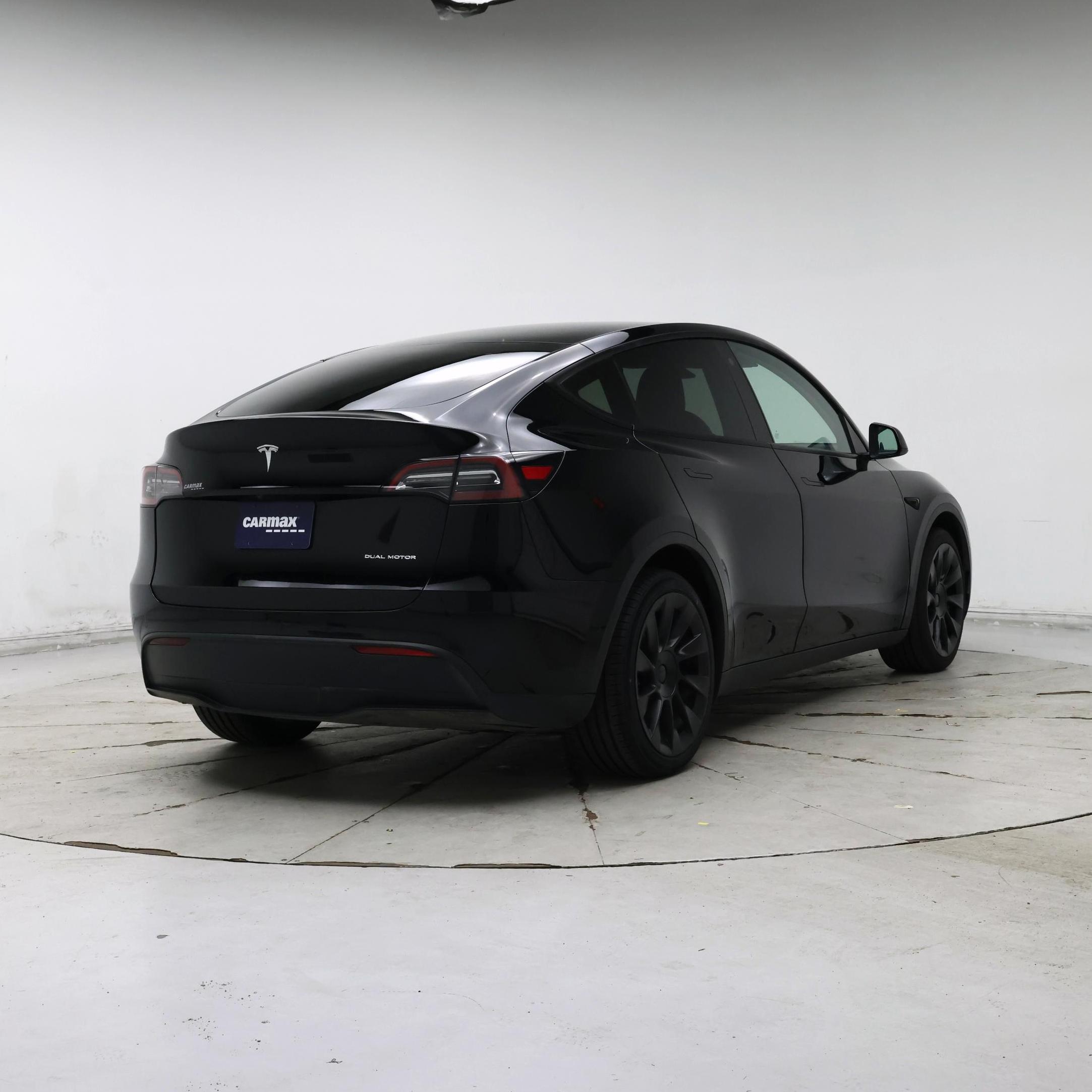 Thumbnail: 2022 Tesla Model Y - 8