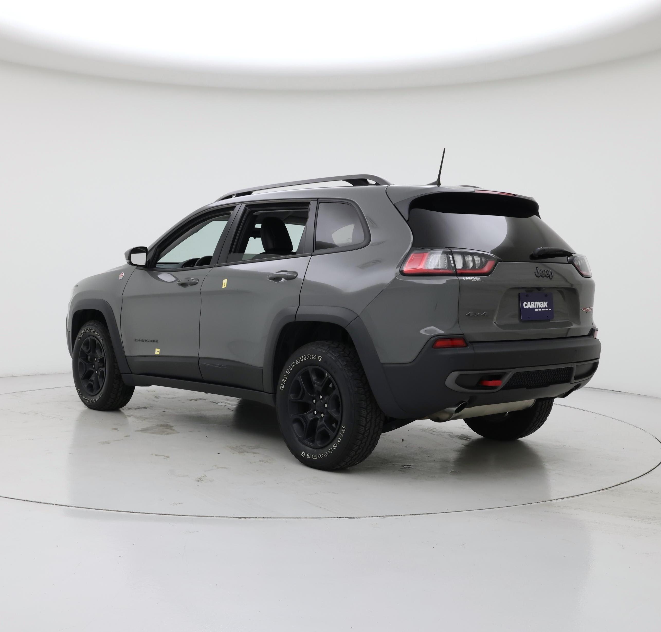 Thumbnail: 2019 Jeep Cherokee - 2