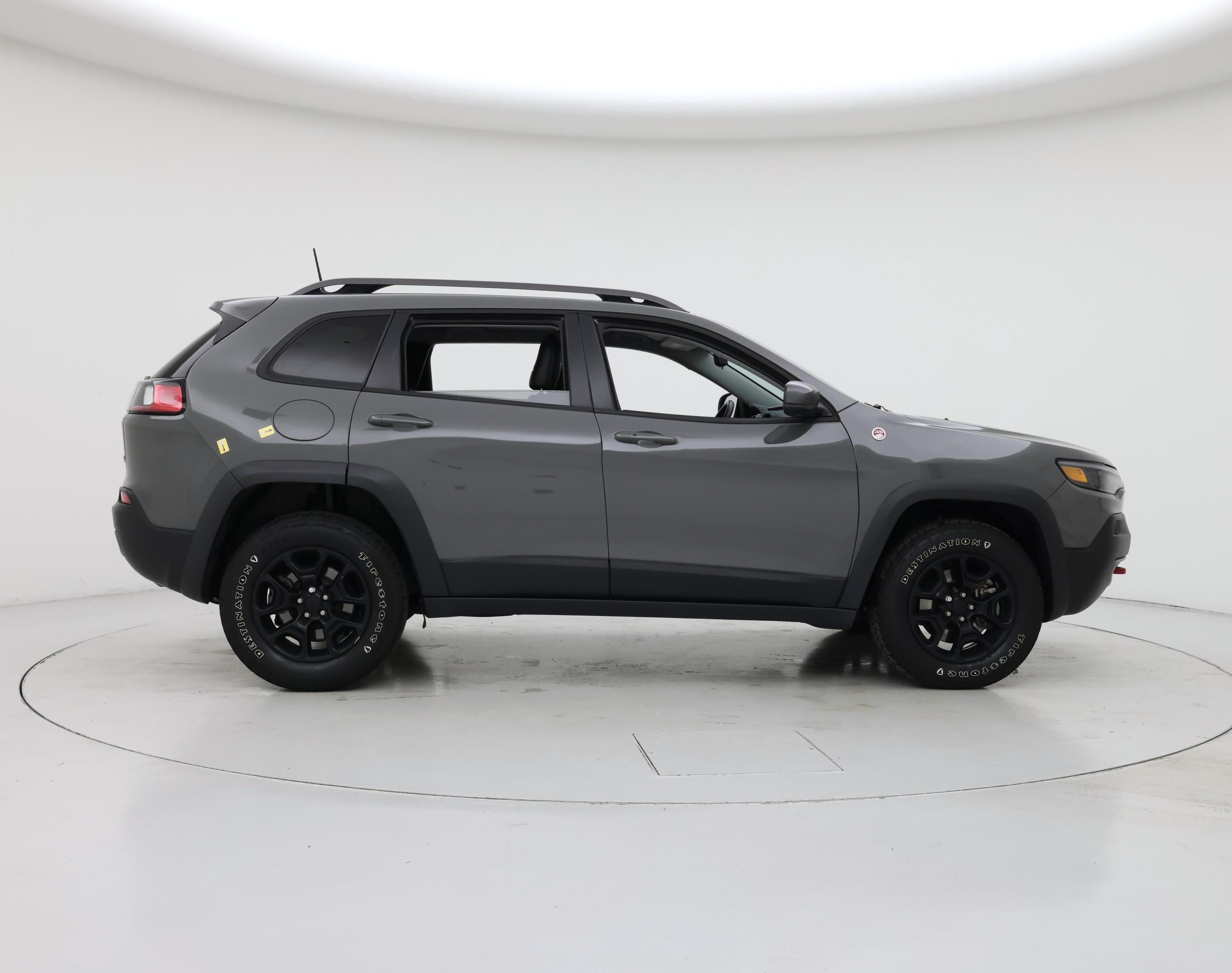 Thumbnail: 2019 Jeep Cherokee - 7