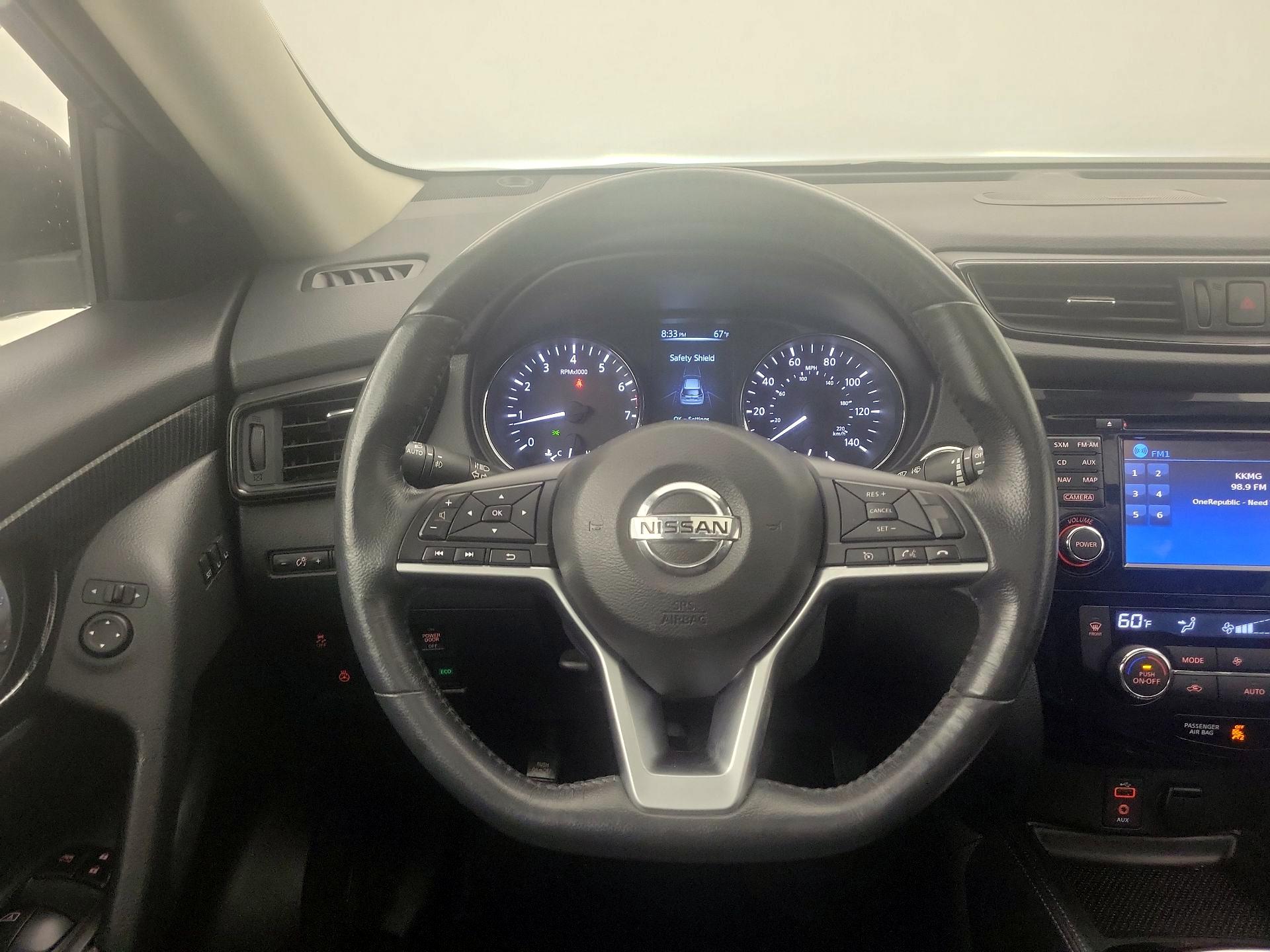 Thumbnail: 2017 Nissan Rogue - 10