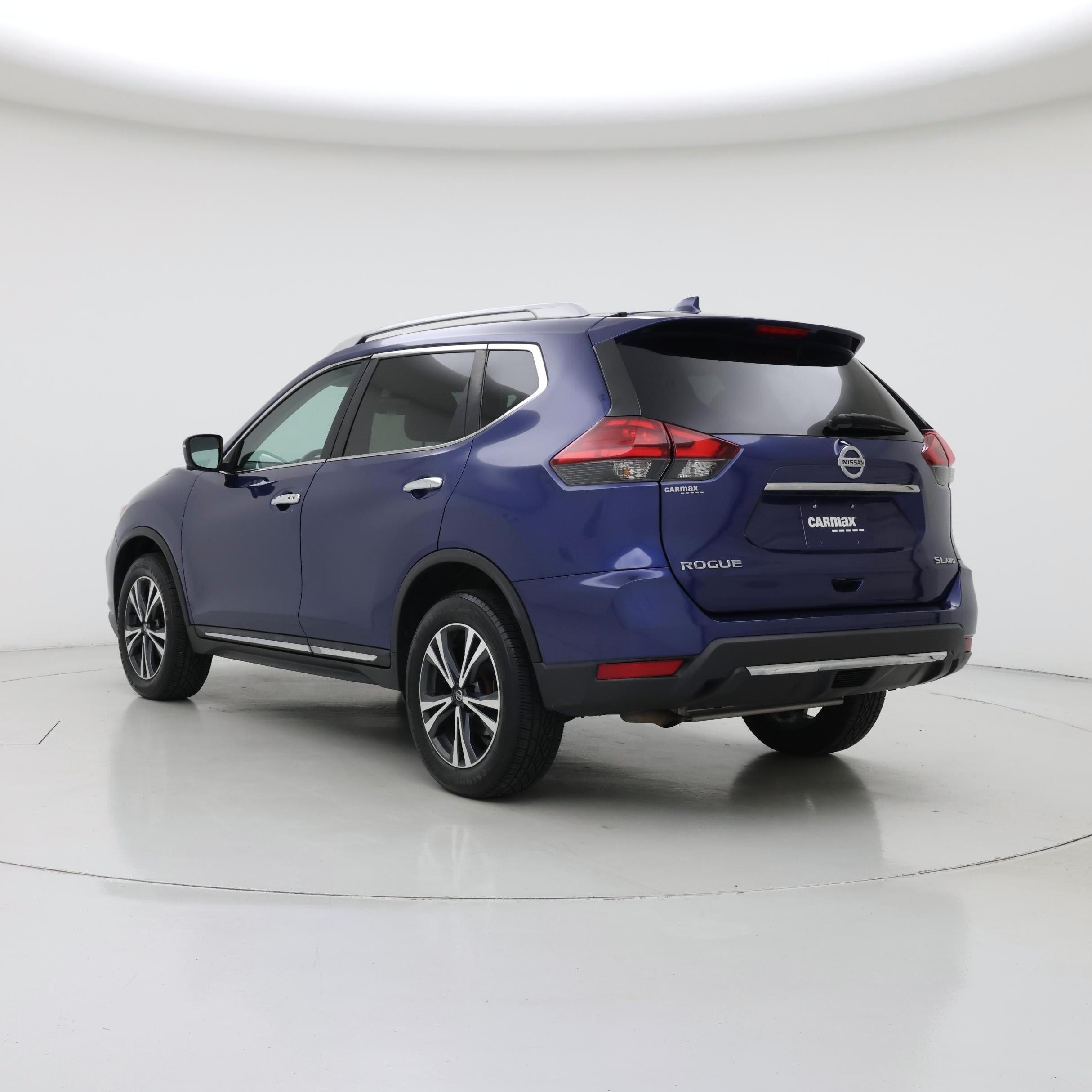 Thumbnail: 2017 Nissan Rogue - 2