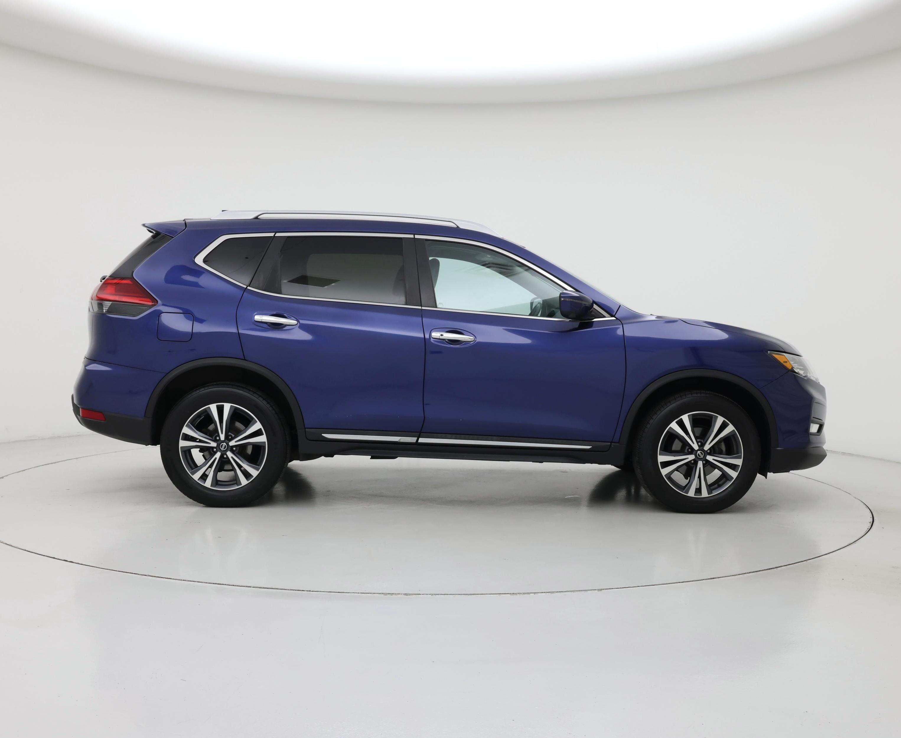 Thumbnail: 2017 Nissan Rogue - 7
