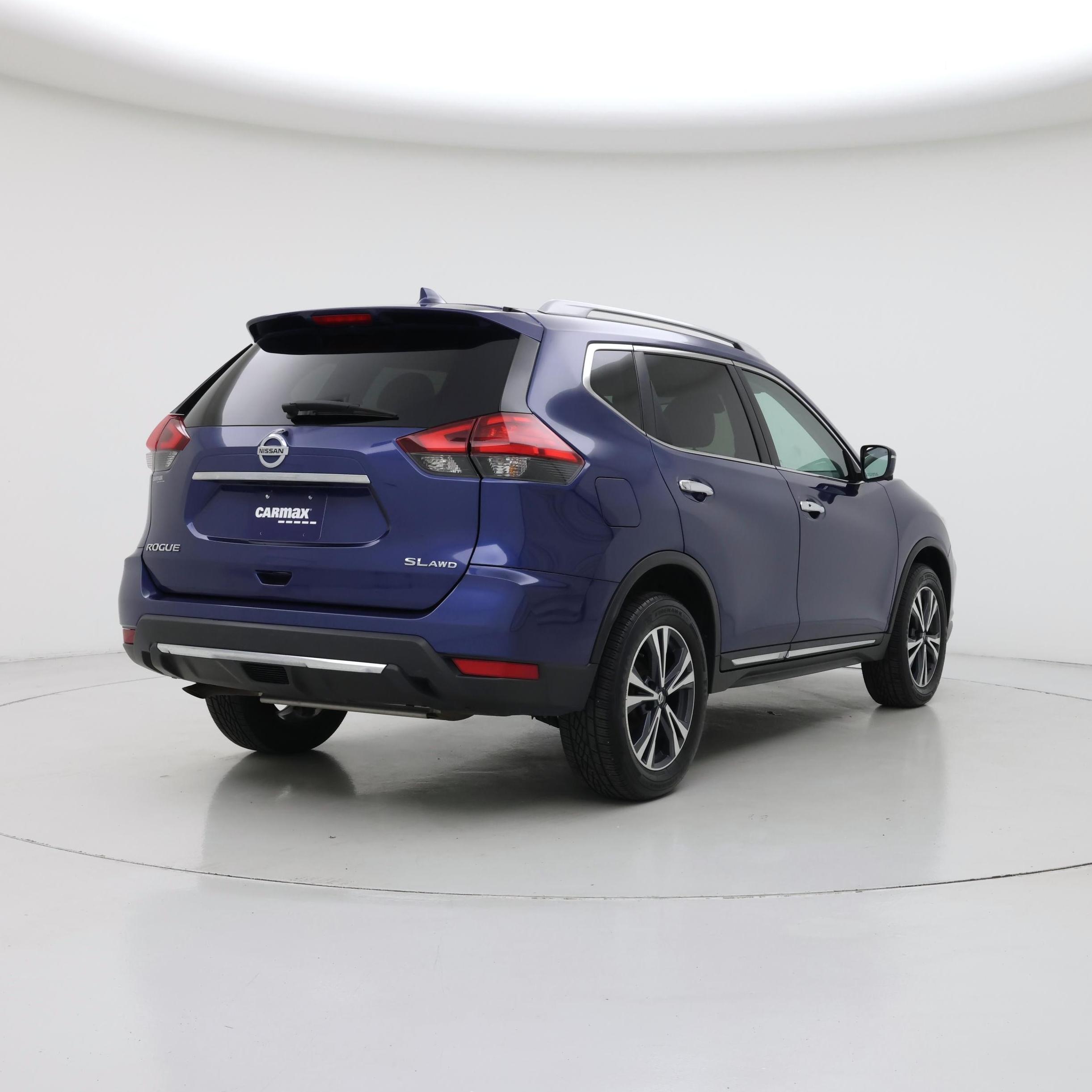 Thumbnail: 2017 Nissan Rogue - 8