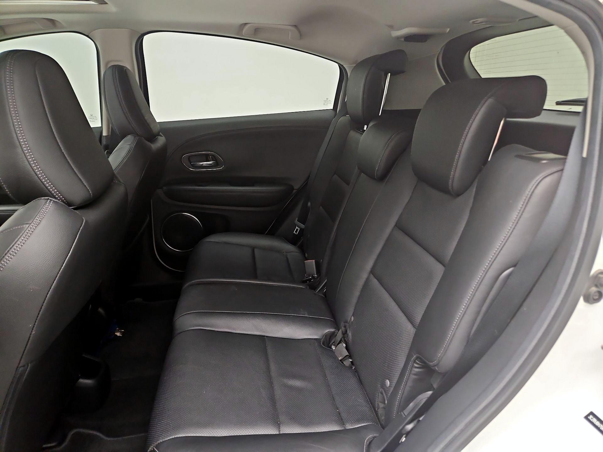 Thumbnail: 2019 Honda HR-V - 19