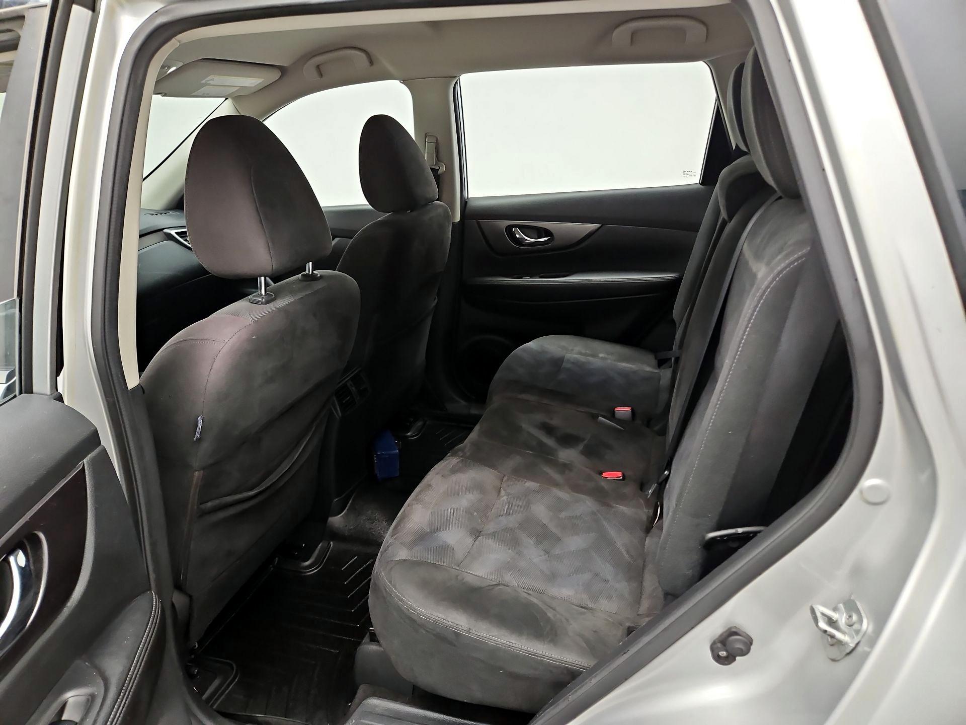 Thumbnail: 2015 Nissan Rogue - 19