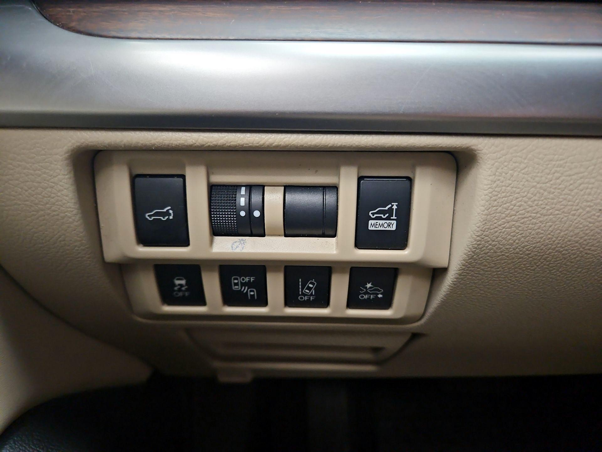 Thumbnail: 2019 Subaru Outback - 13