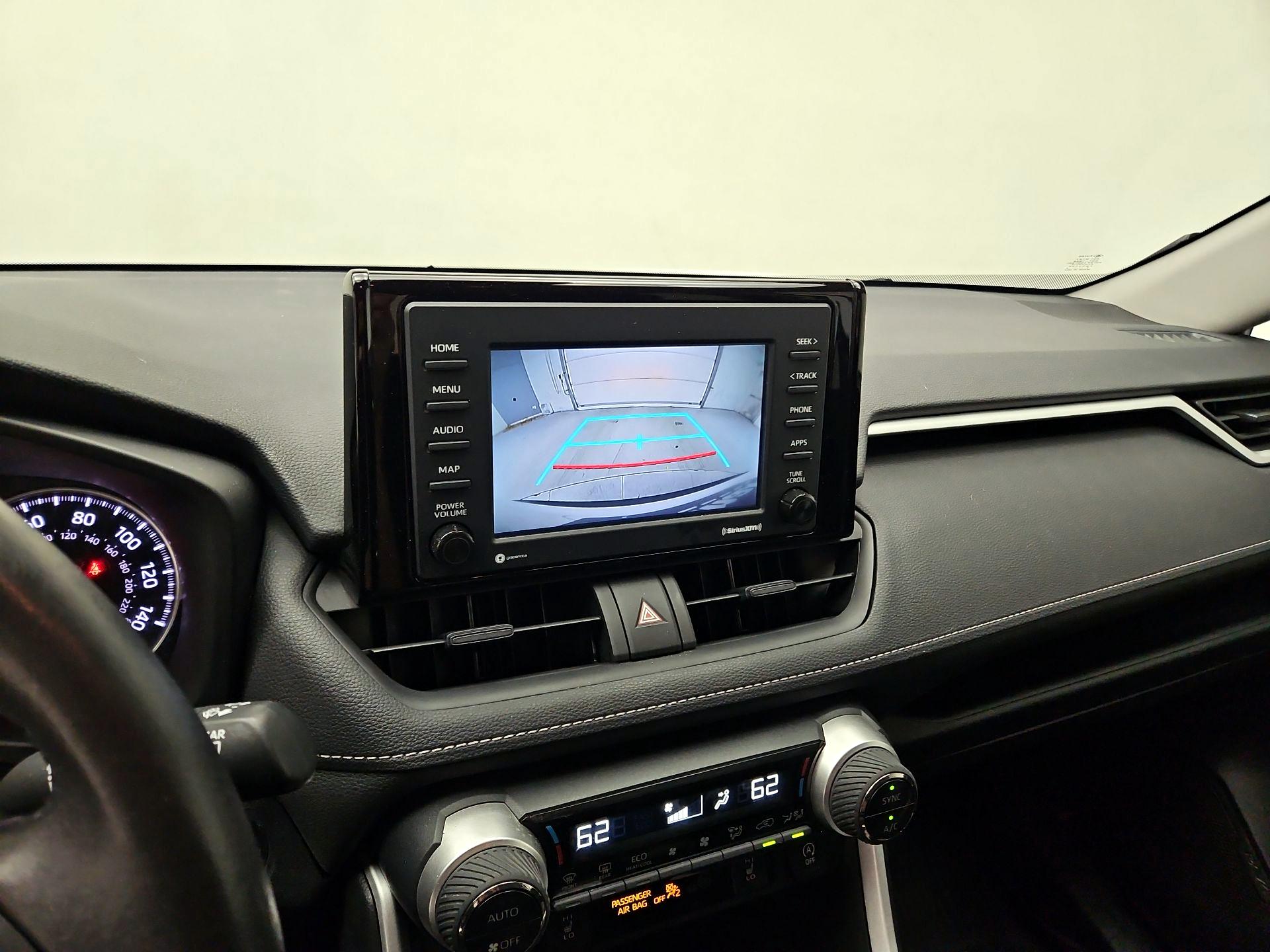 Thumbnail: 2021 Toyota RAV4 - 15