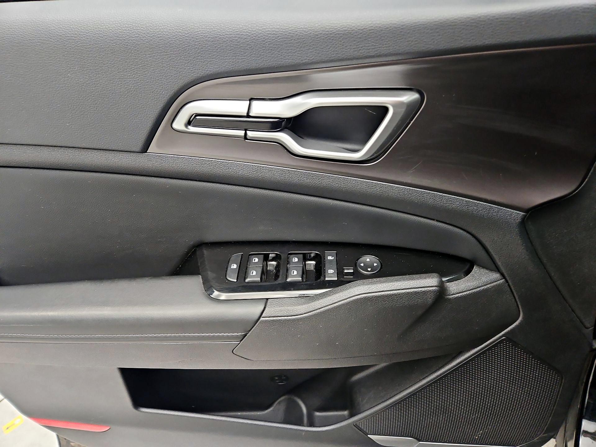 Thumbnail: 2023 Kia Sportage - 12