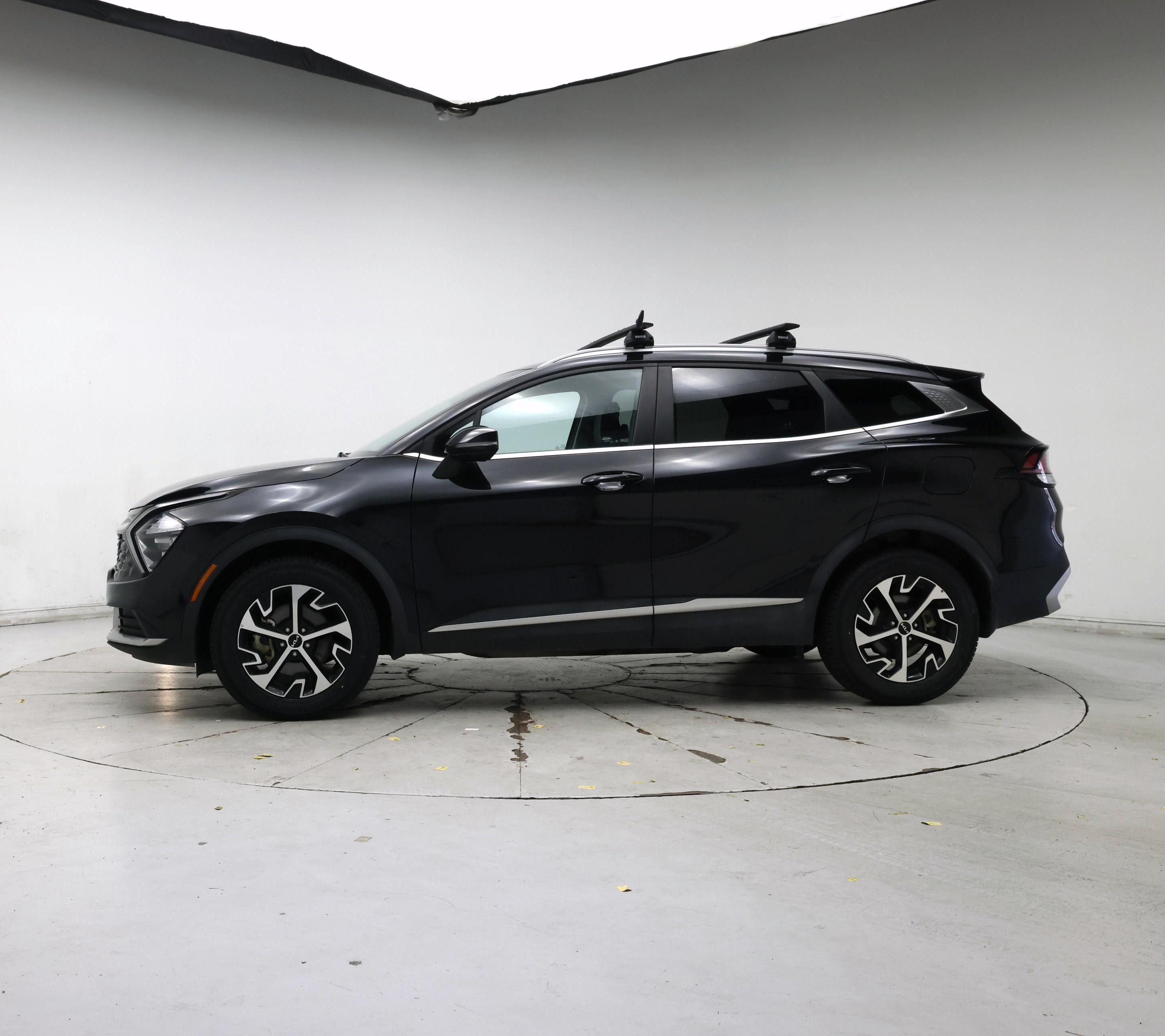 Thumbnail: 2023 Kia Sportage - 3
