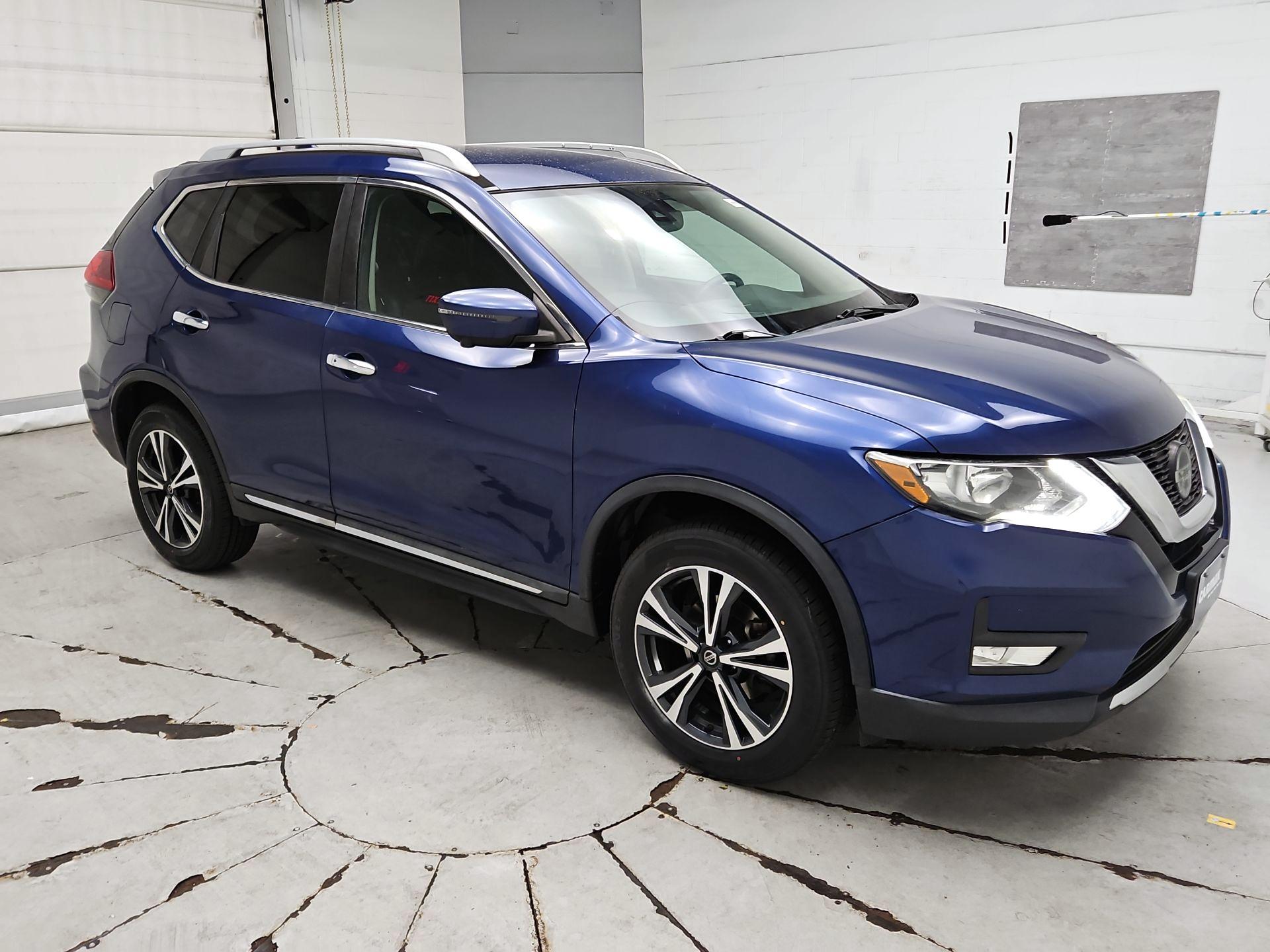 Thumbnail: 2018 Nissan Rogue - 1