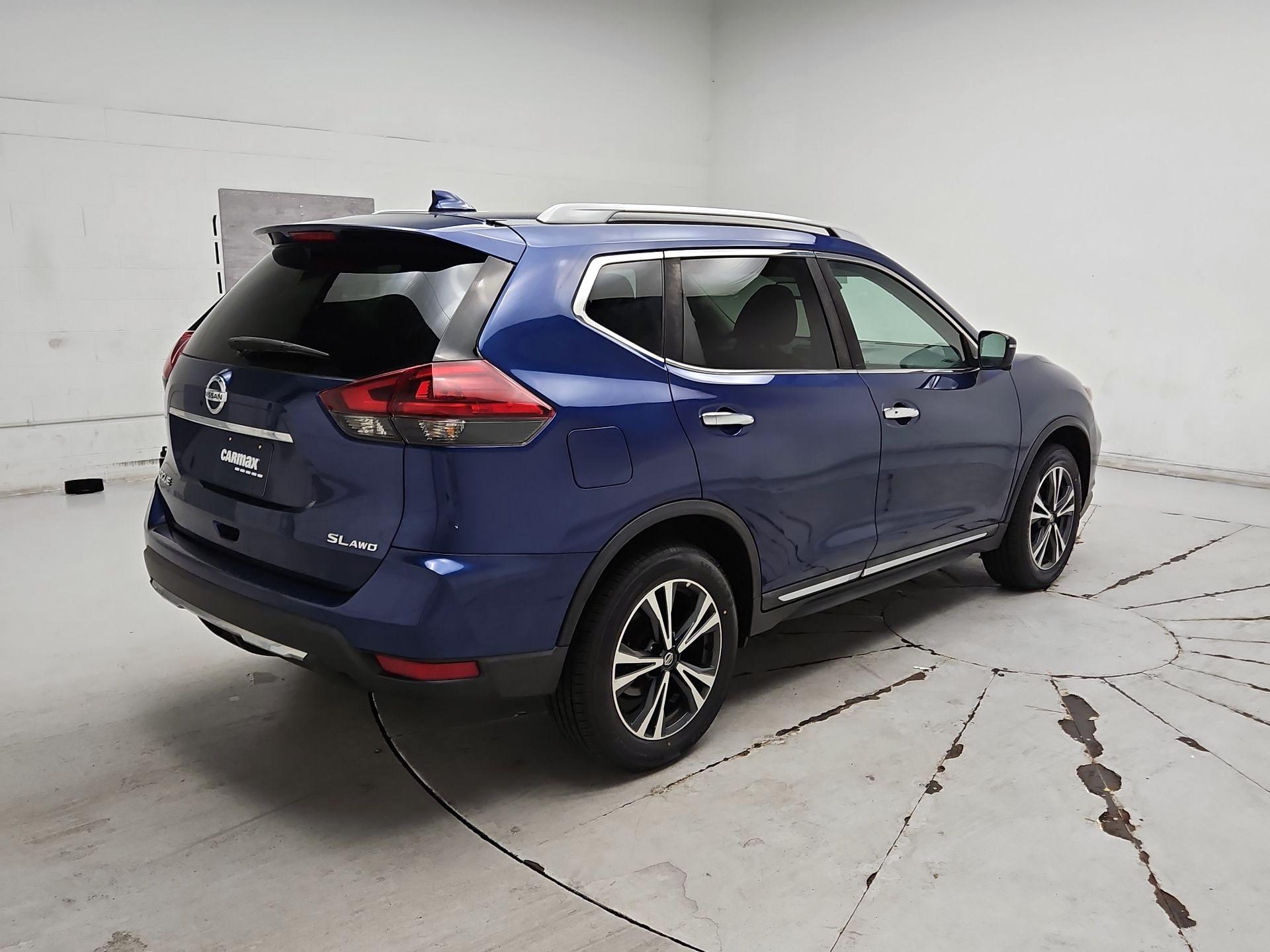 Thumbnail: 2018 Nissan Rogue - 5