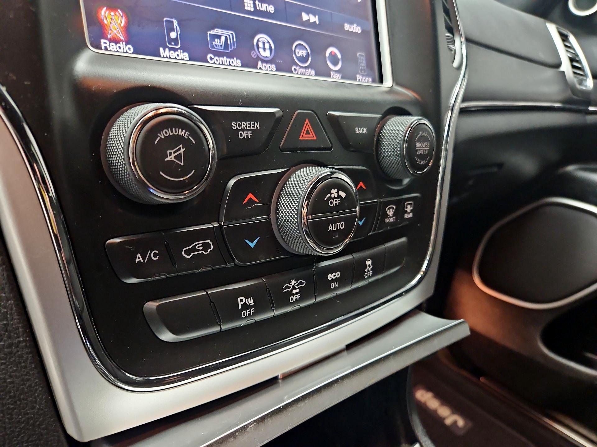 Thumbnail: 2014 Jeep Grand Cherokee - 17