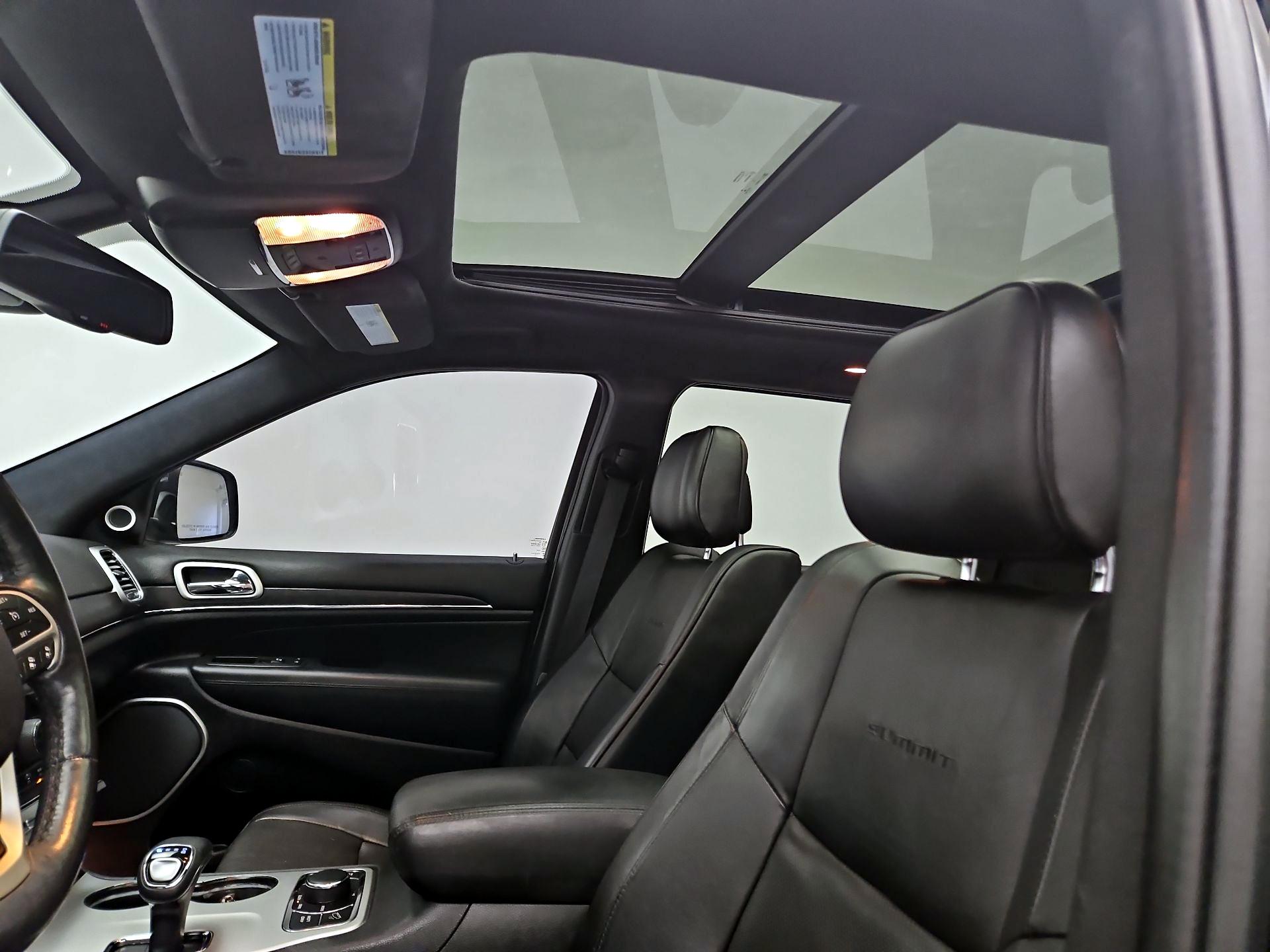 Thumbnail: 2014 Jeep Grand Cherokee - 20