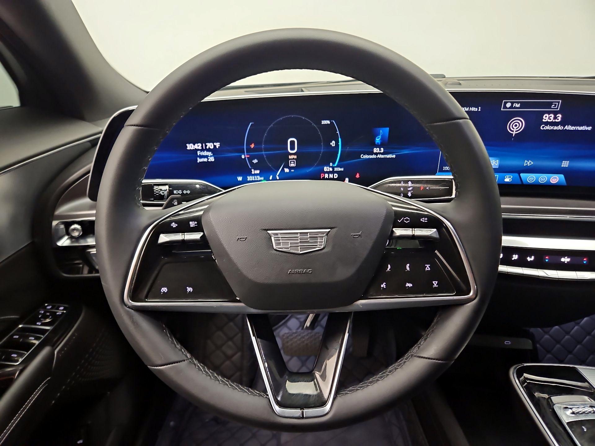 Thumbnail: 2024 Cadillac Lyriq - 10