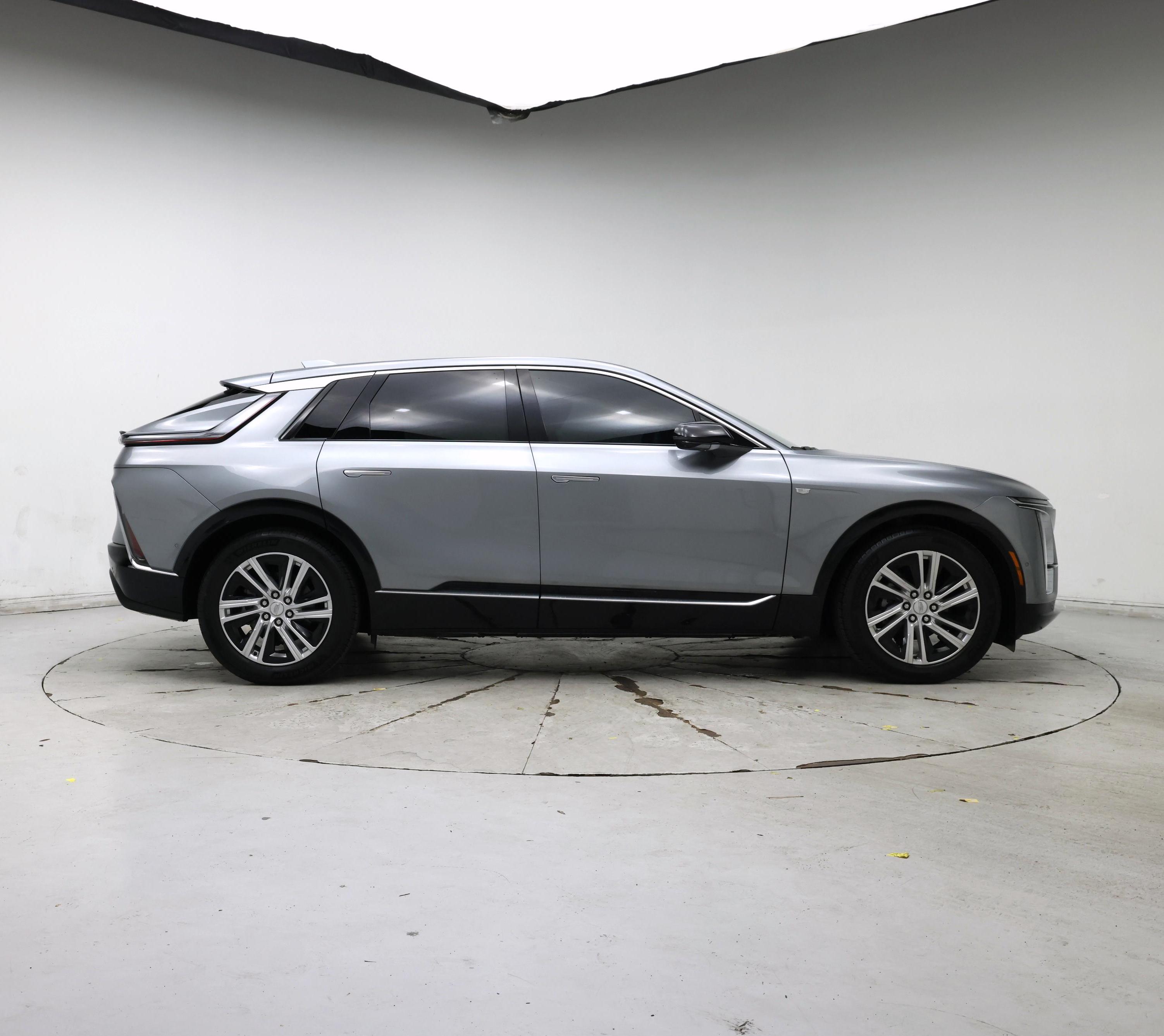 Thumbnail: 2024 Cadillac Lyriq - 7