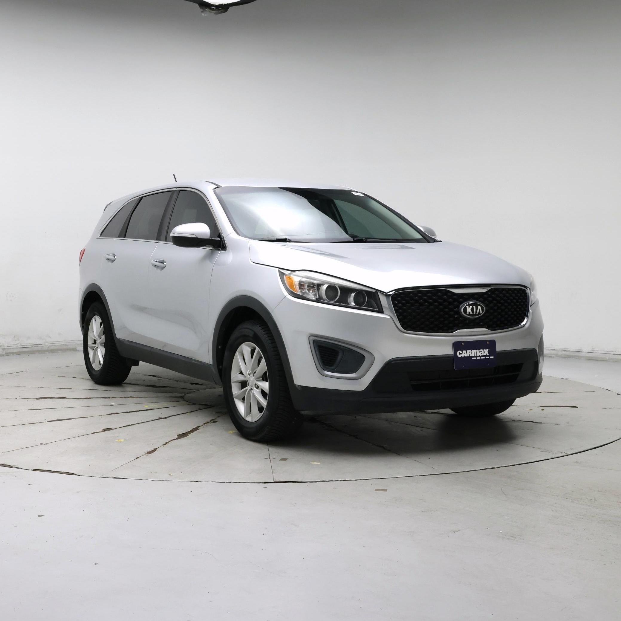 Silver 2017 Kia Sorento SUV / Crossover Front-Wheel Drive Automatic