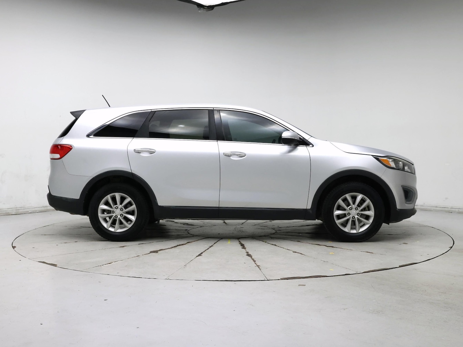 2017 Kia Sorento L - Photo 8