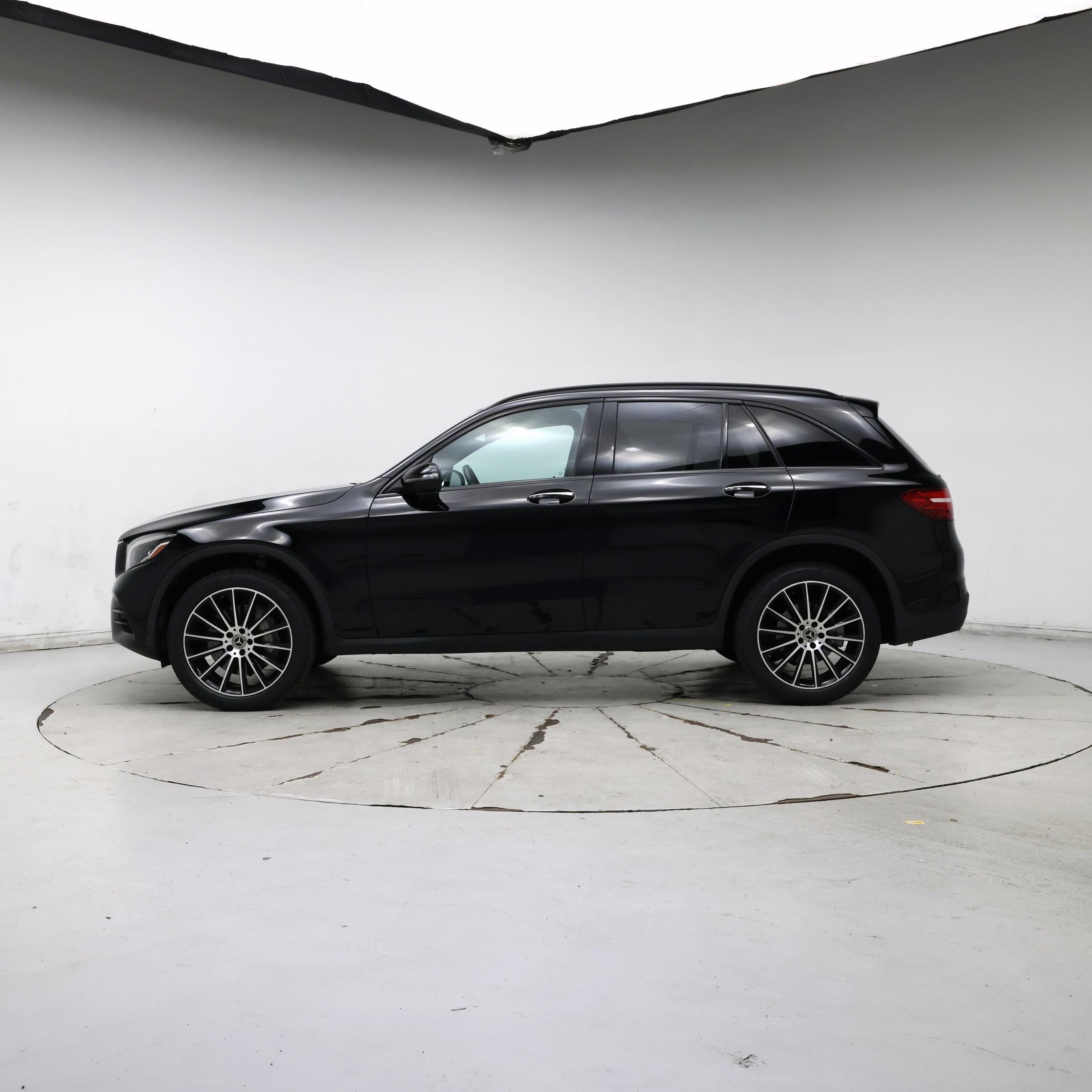 Thumbnail: 2018 Mercedes-Benz GLC - 3