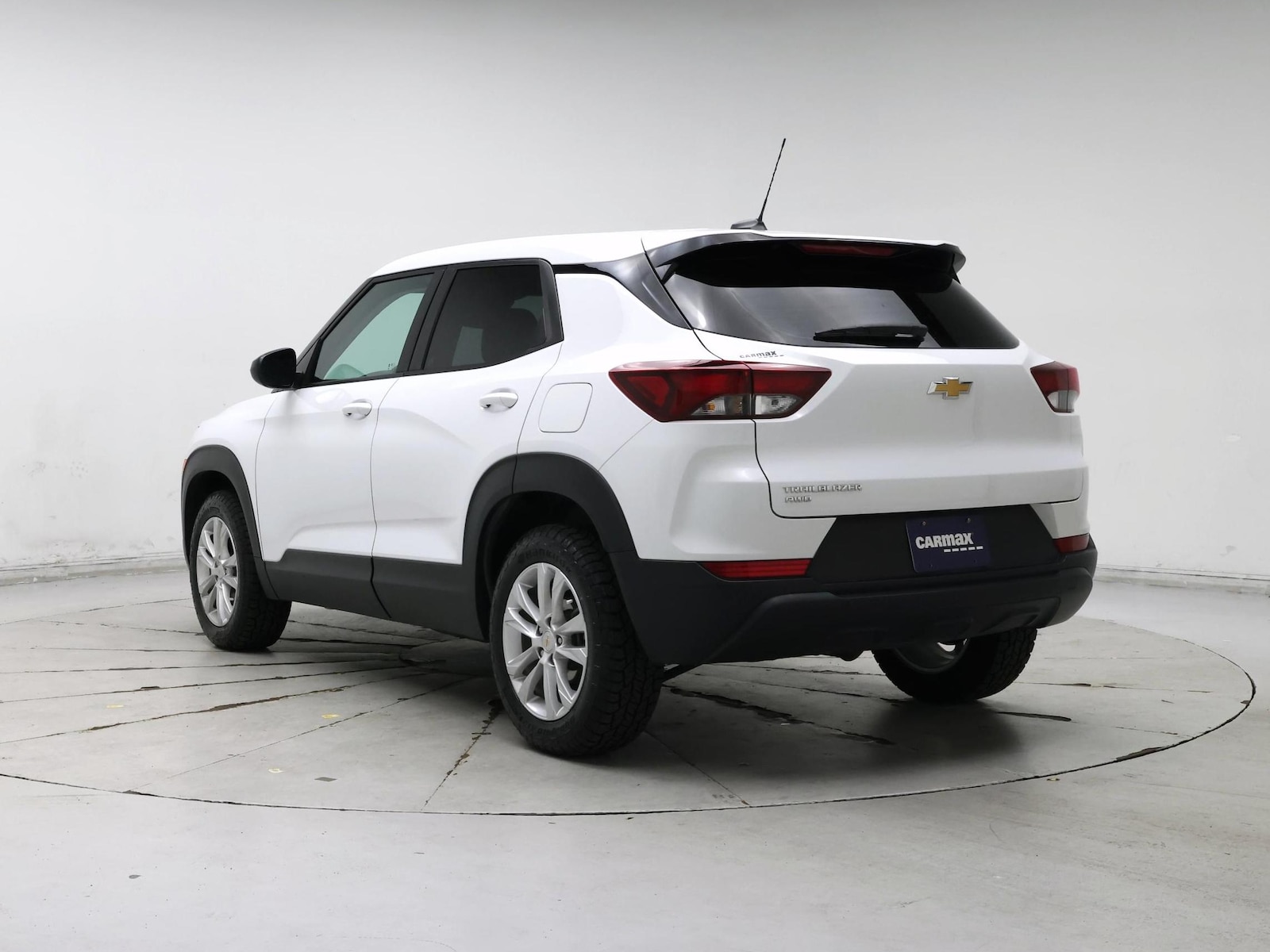 2023 Chevrolet TrailBlazer LS - Photo 3