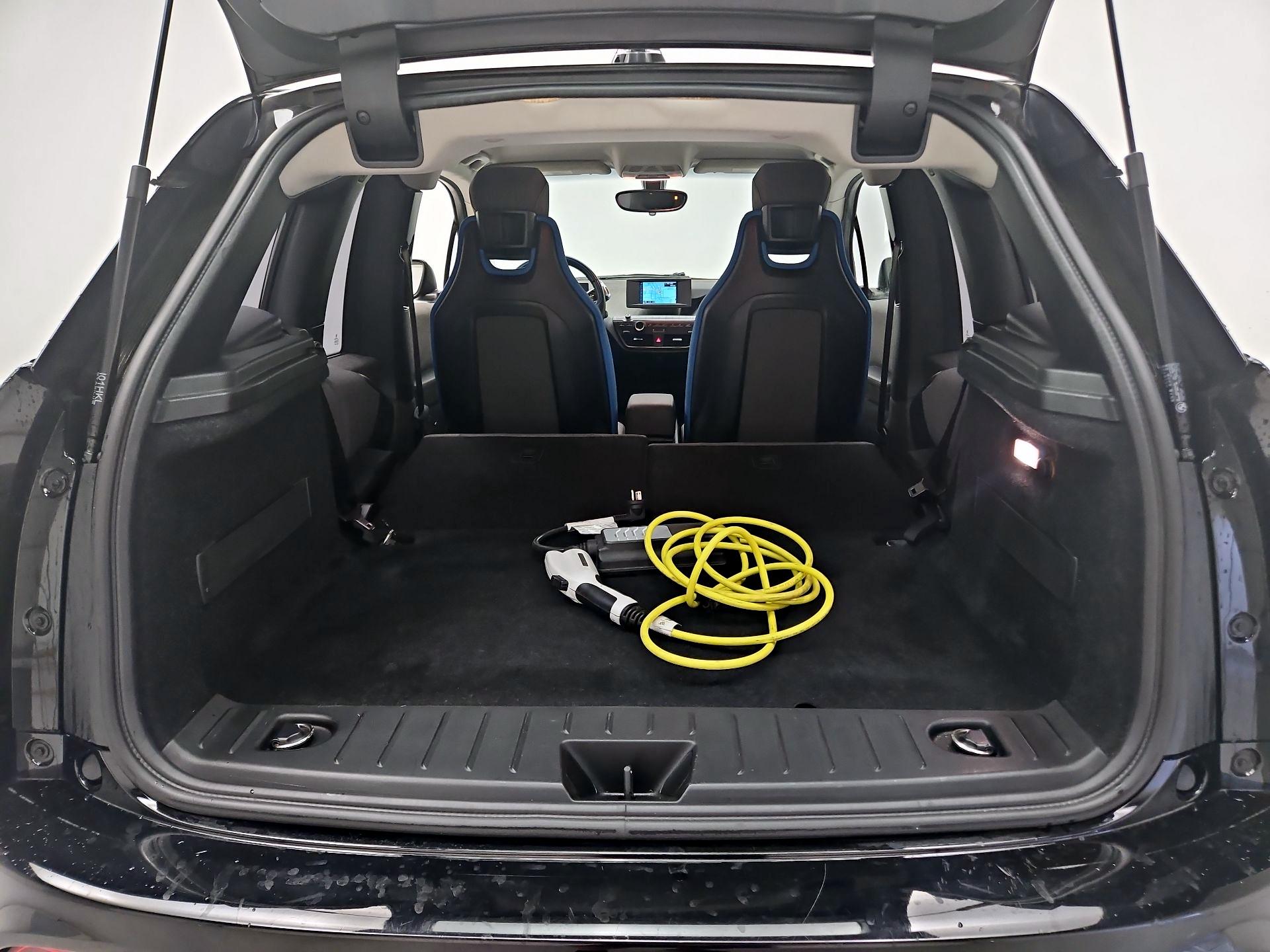 Thumbnail: 2018 BMW i3 - 20