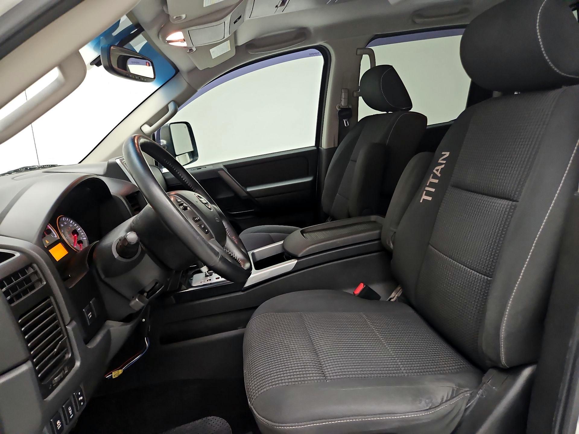 Thumbnail: 2014 Nissan Titan - 11
